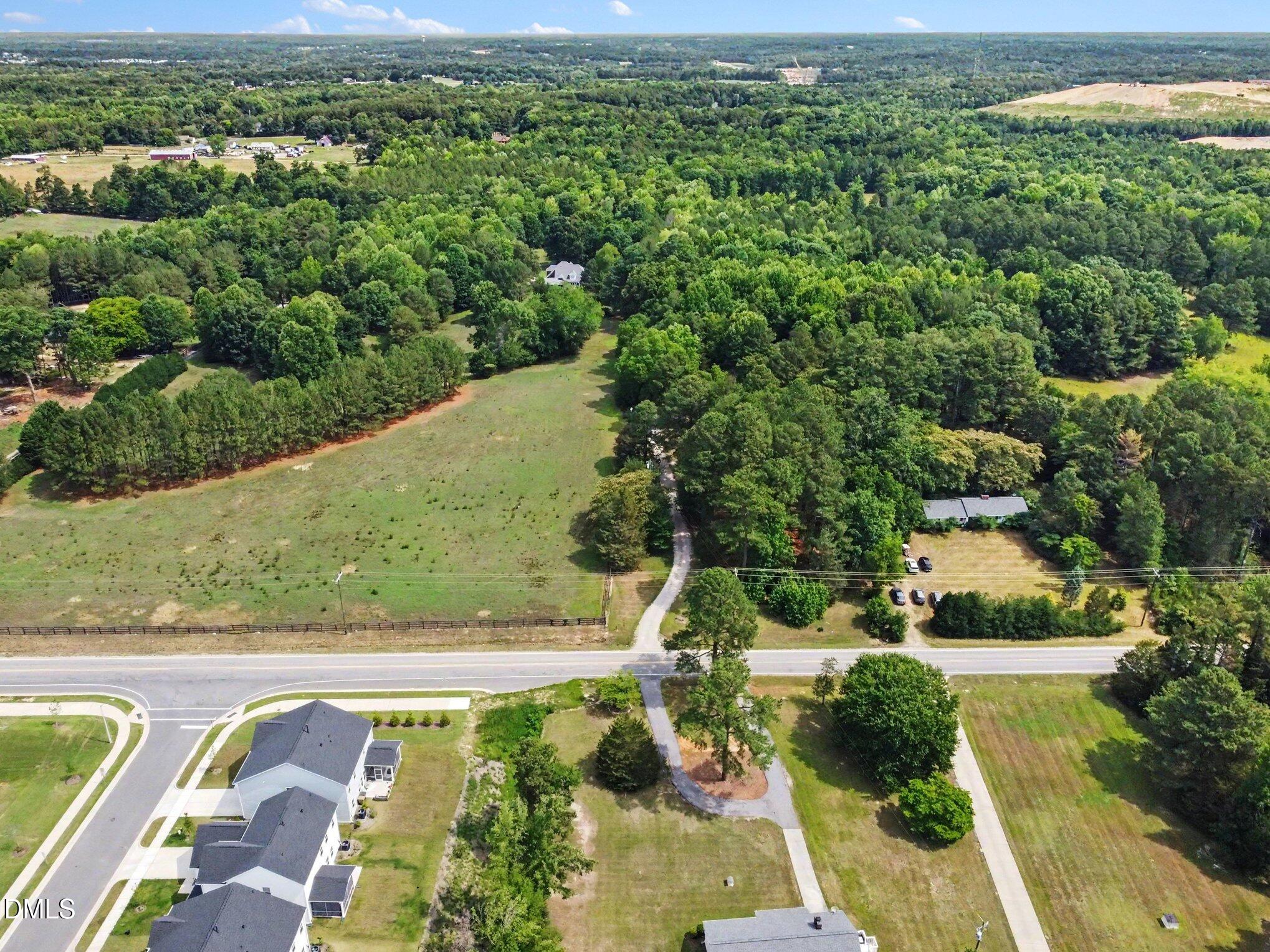 main property photo 31