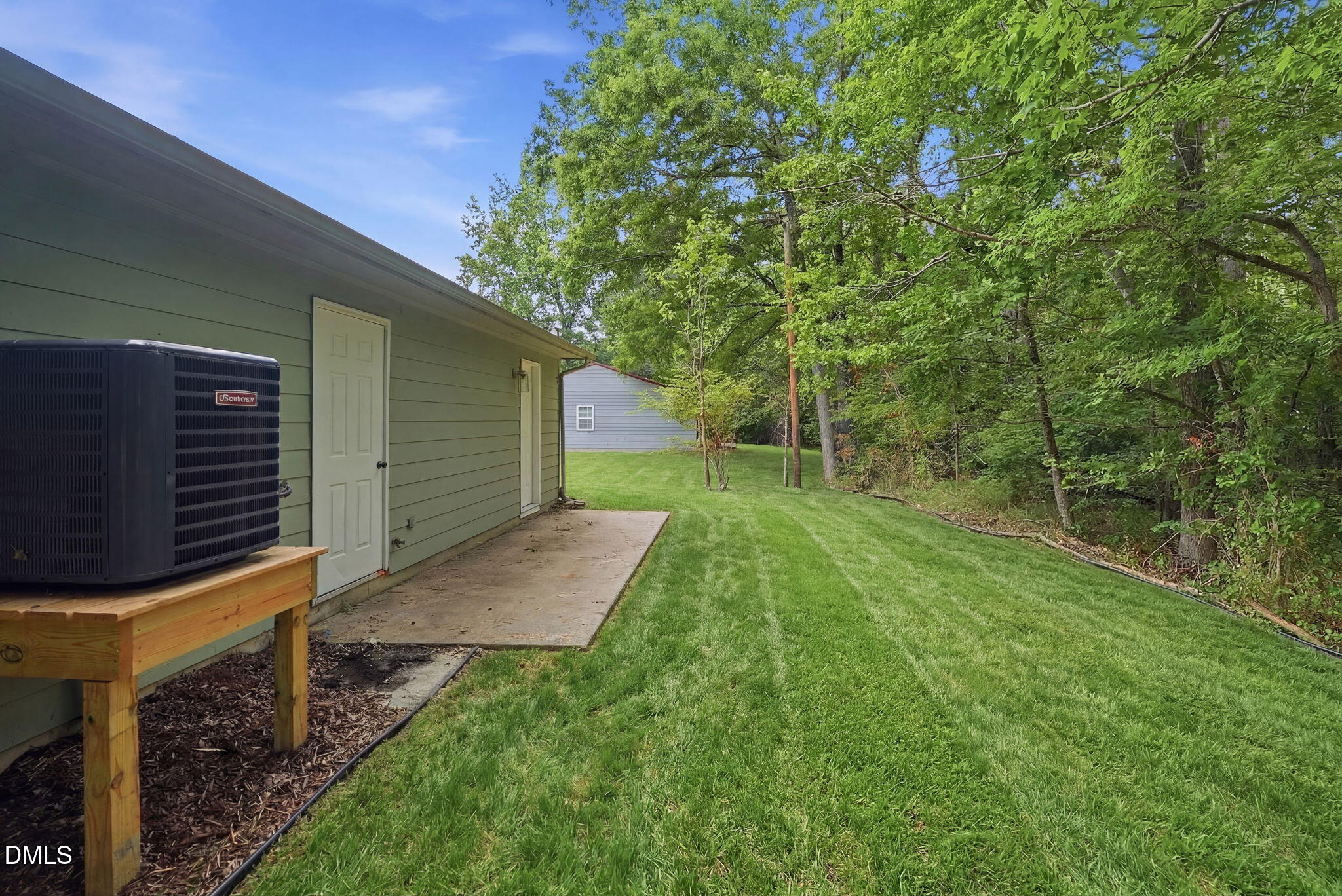 main property photo 29