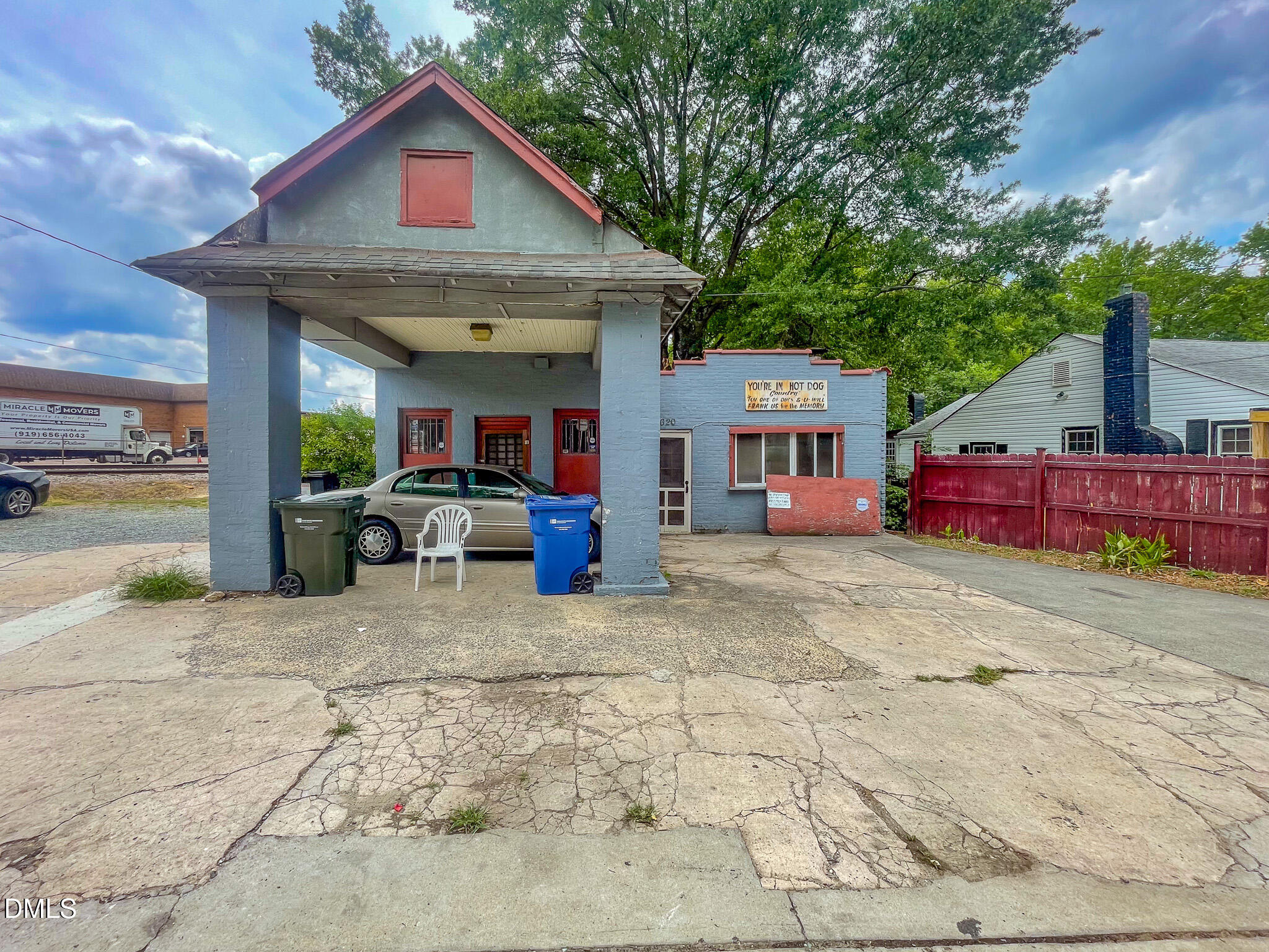 main property photo 18