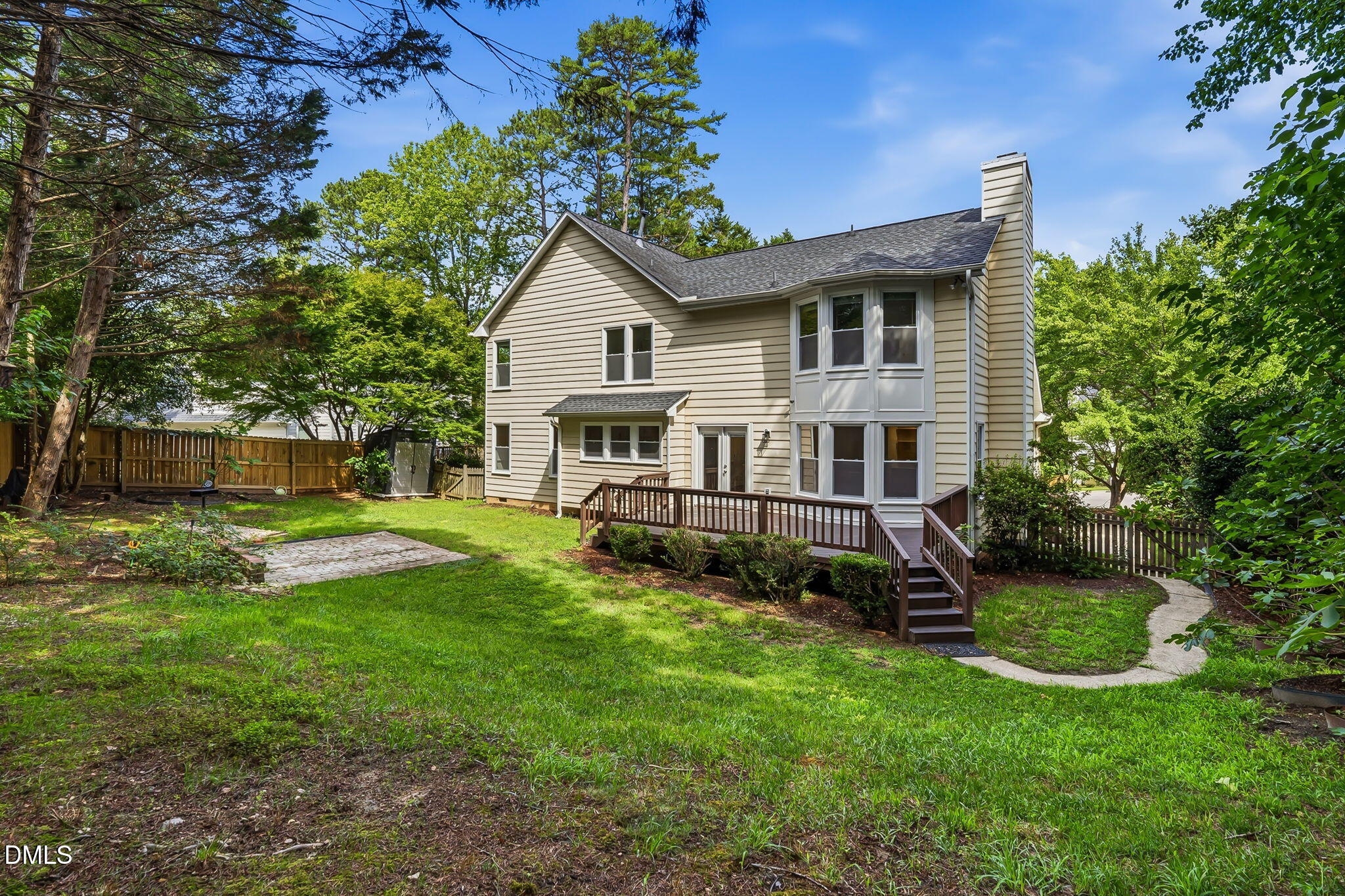 main property photo 50