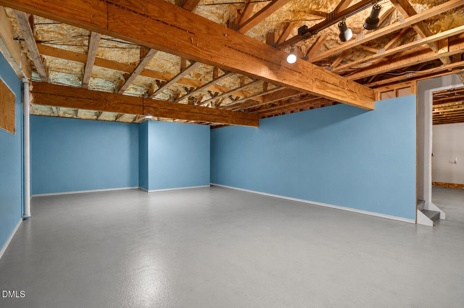 main property photo 47
