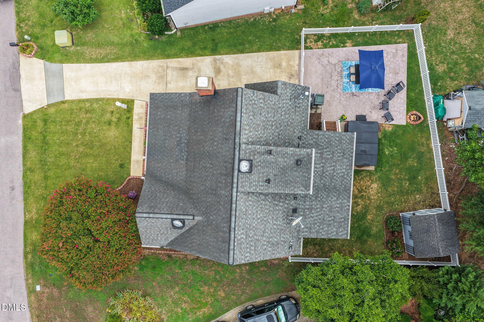 main property photo 35