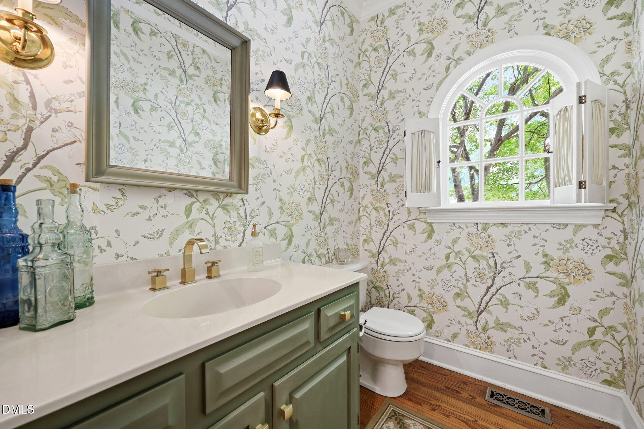 main property photo 38