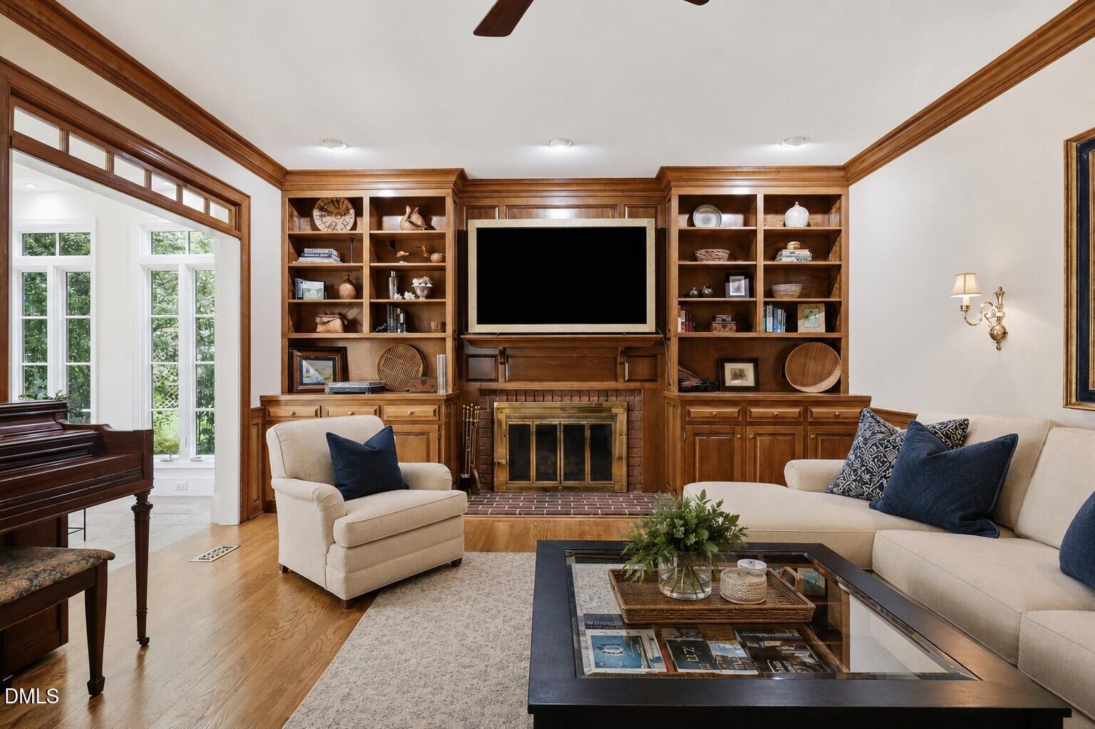 main property photo 9