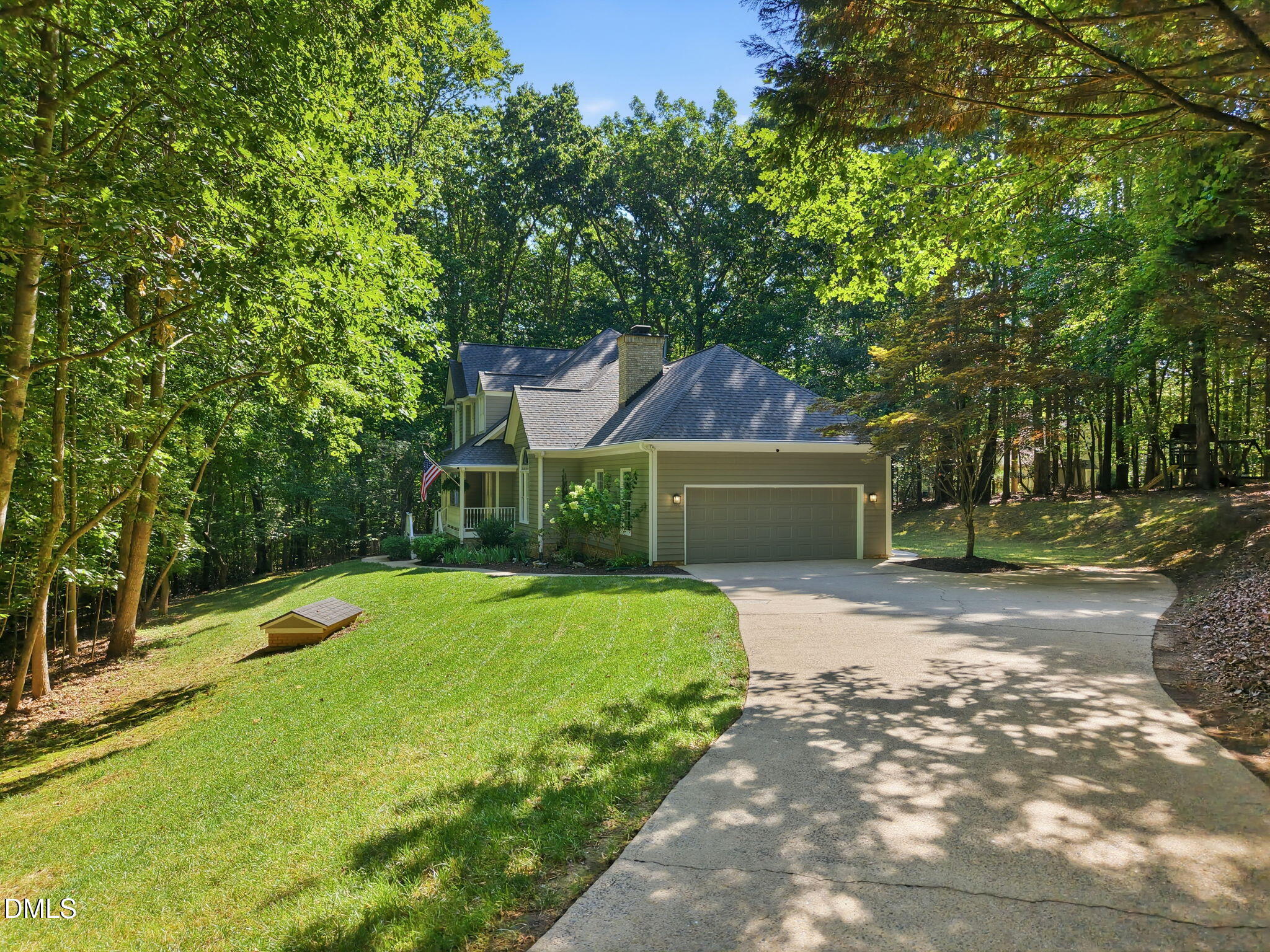 main property photo 2
