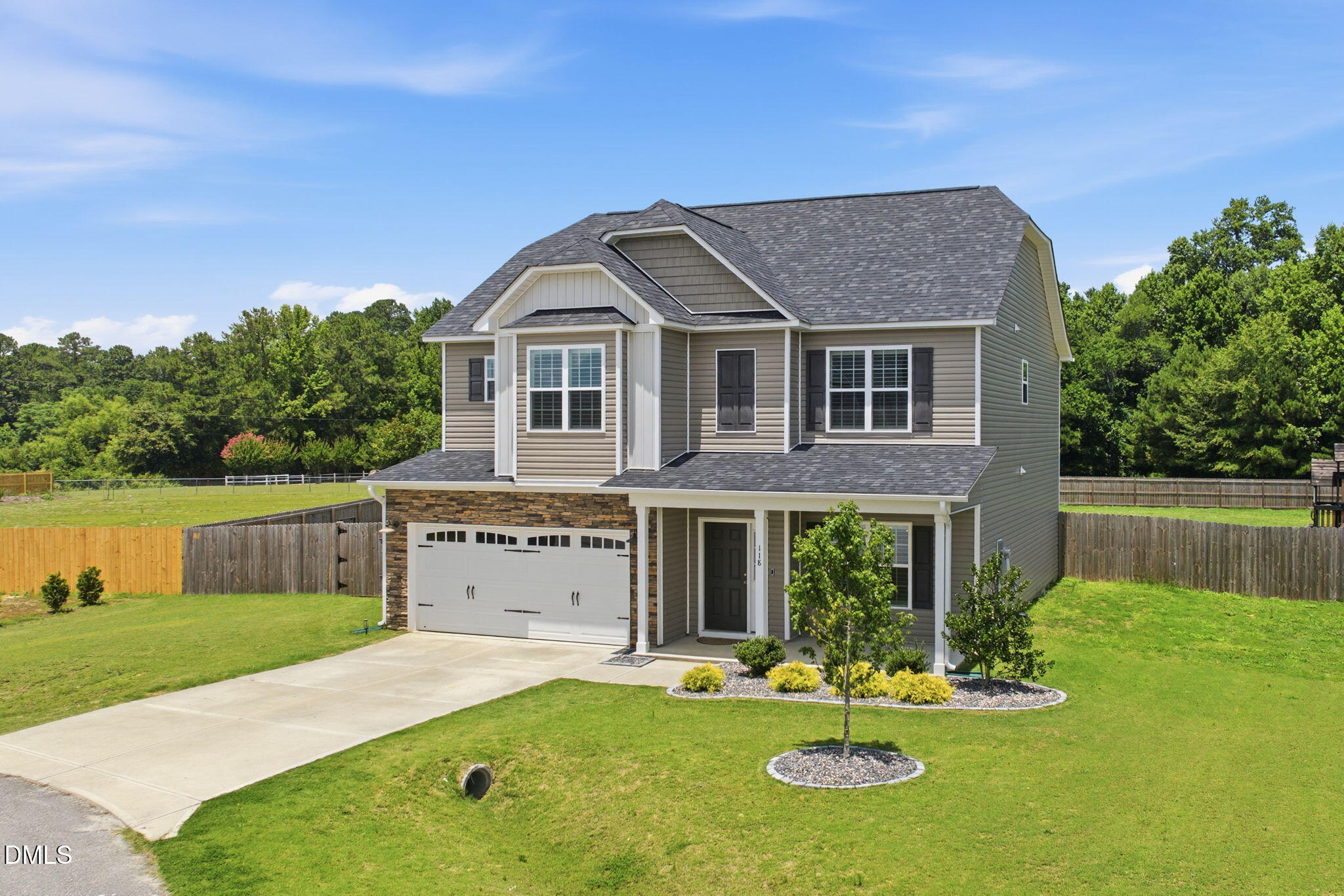 main property photo 45