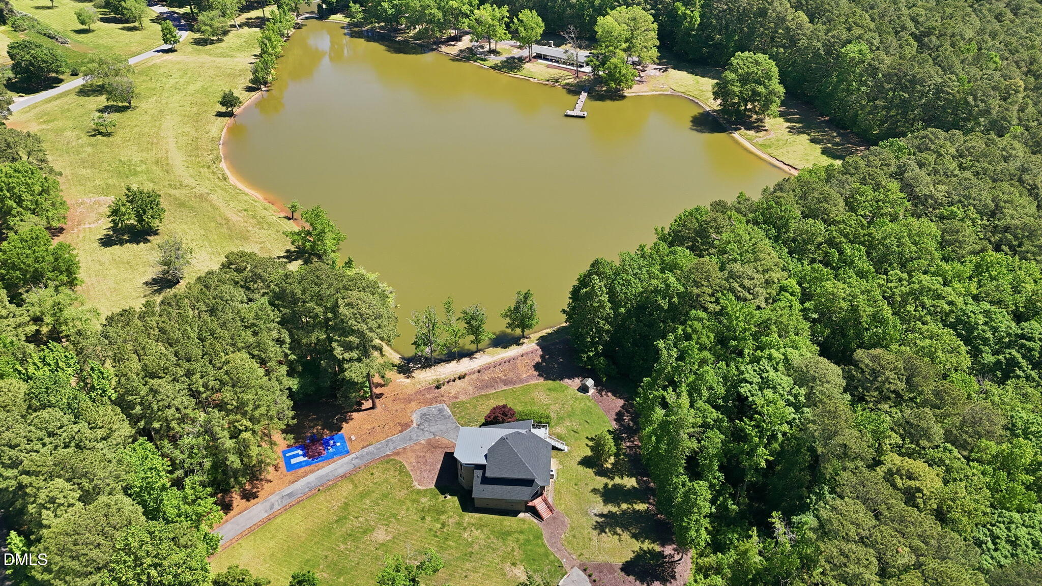 main property photo 4