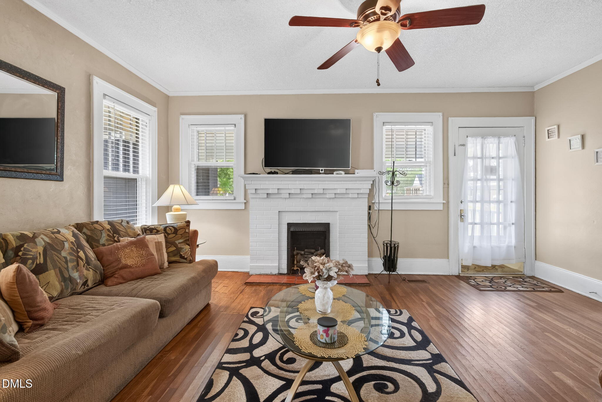 main property photo 9