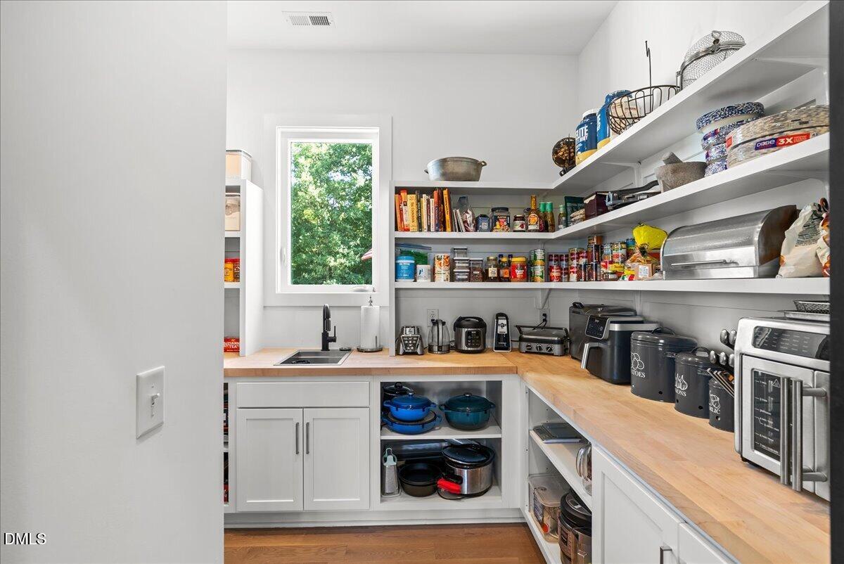 main property photo 62