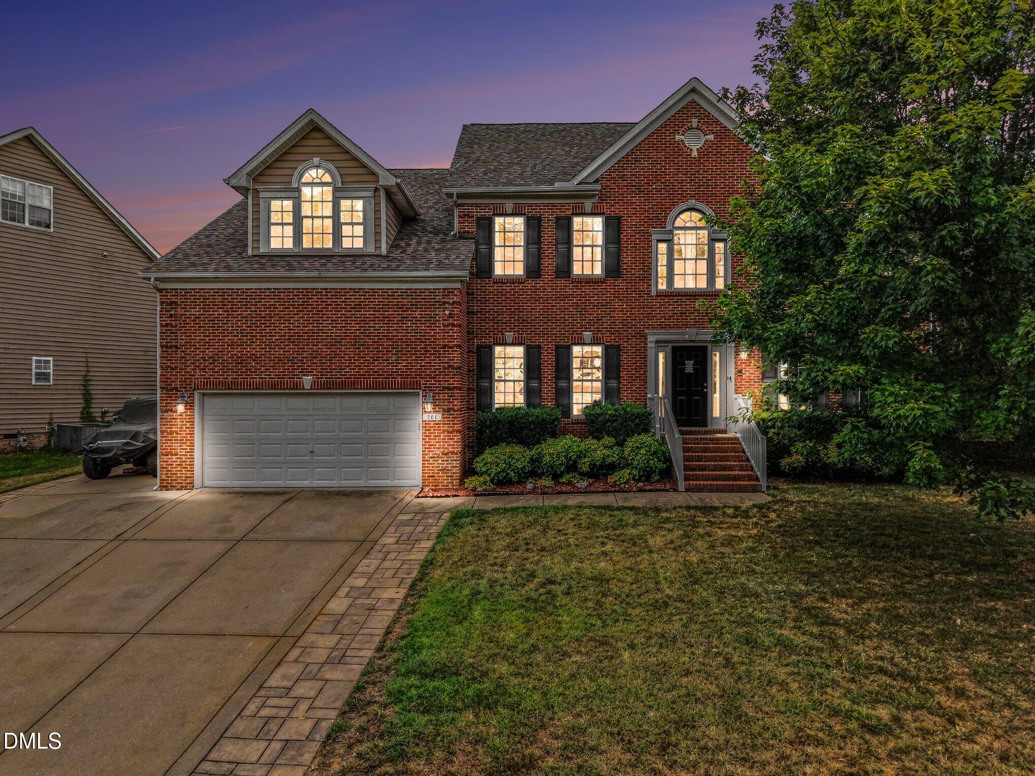 main property photo 9