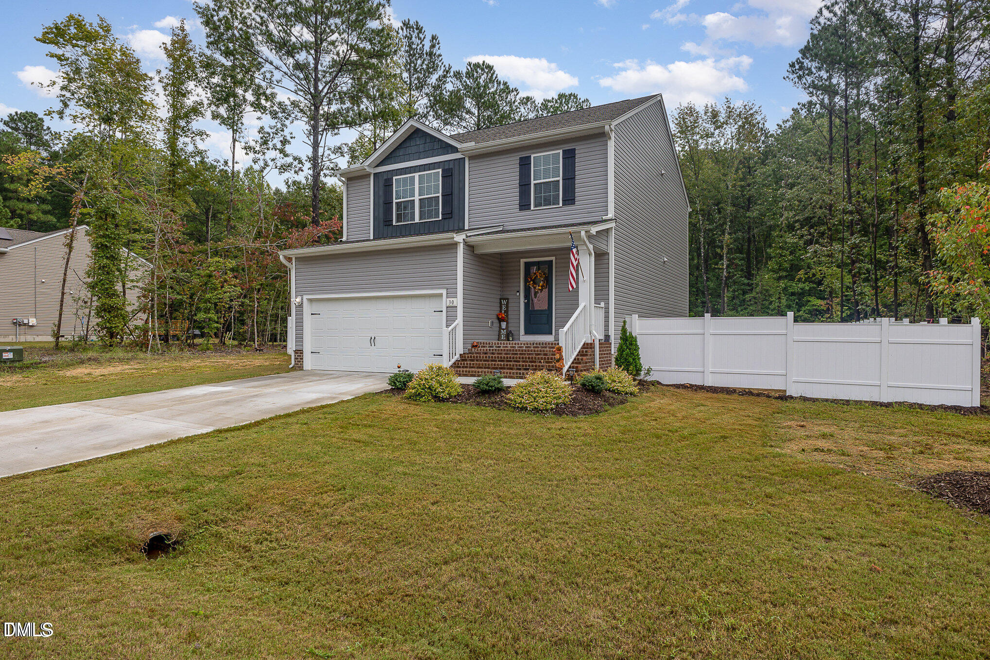 main property photo 23