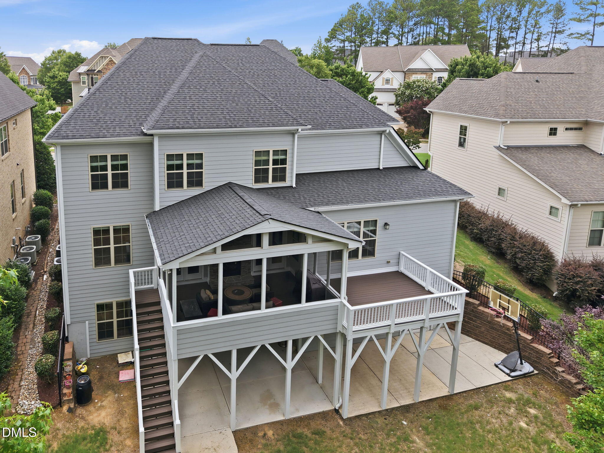 main property photo 67
