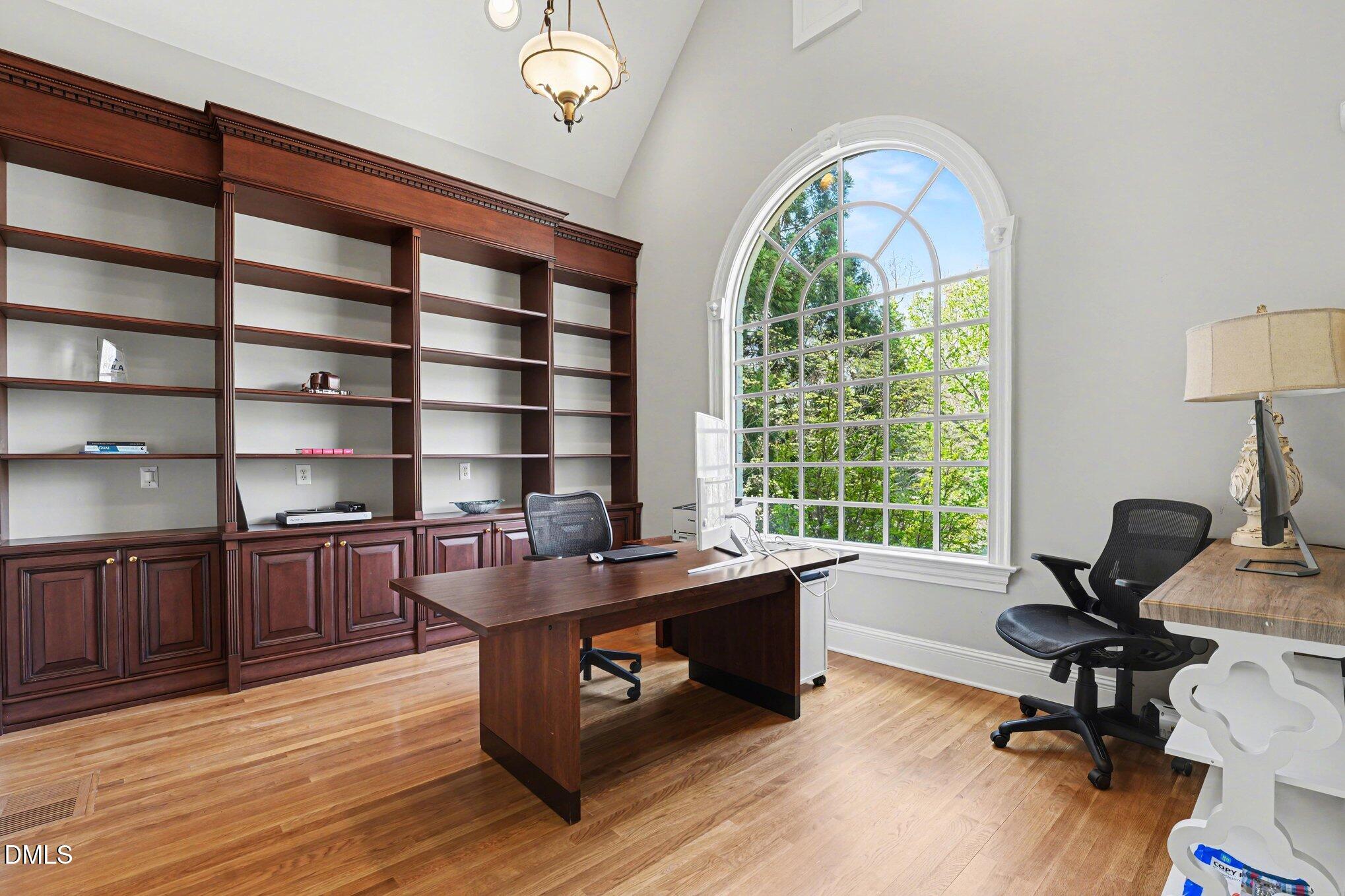 main property photo 27