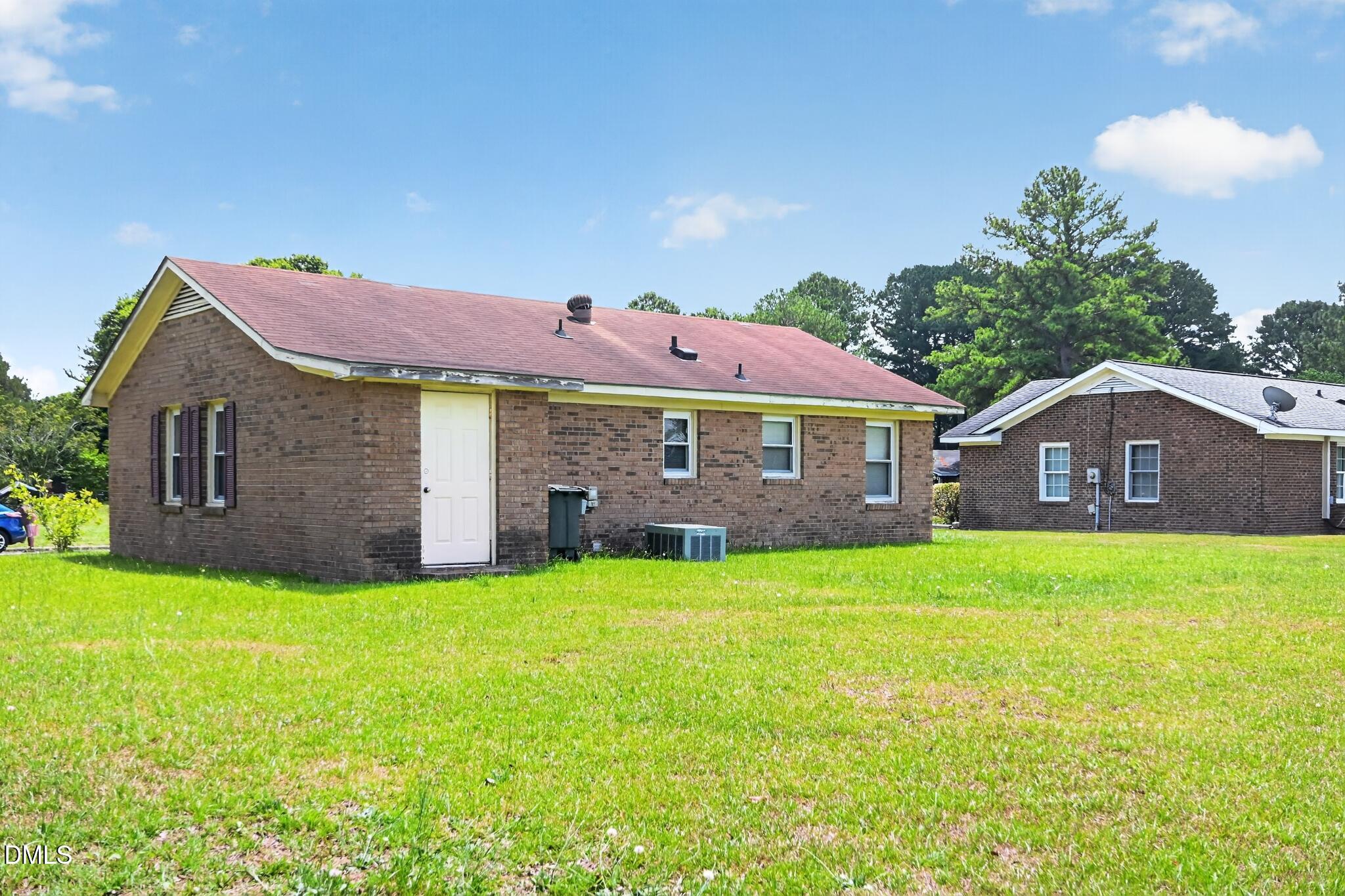 main property photo 12
