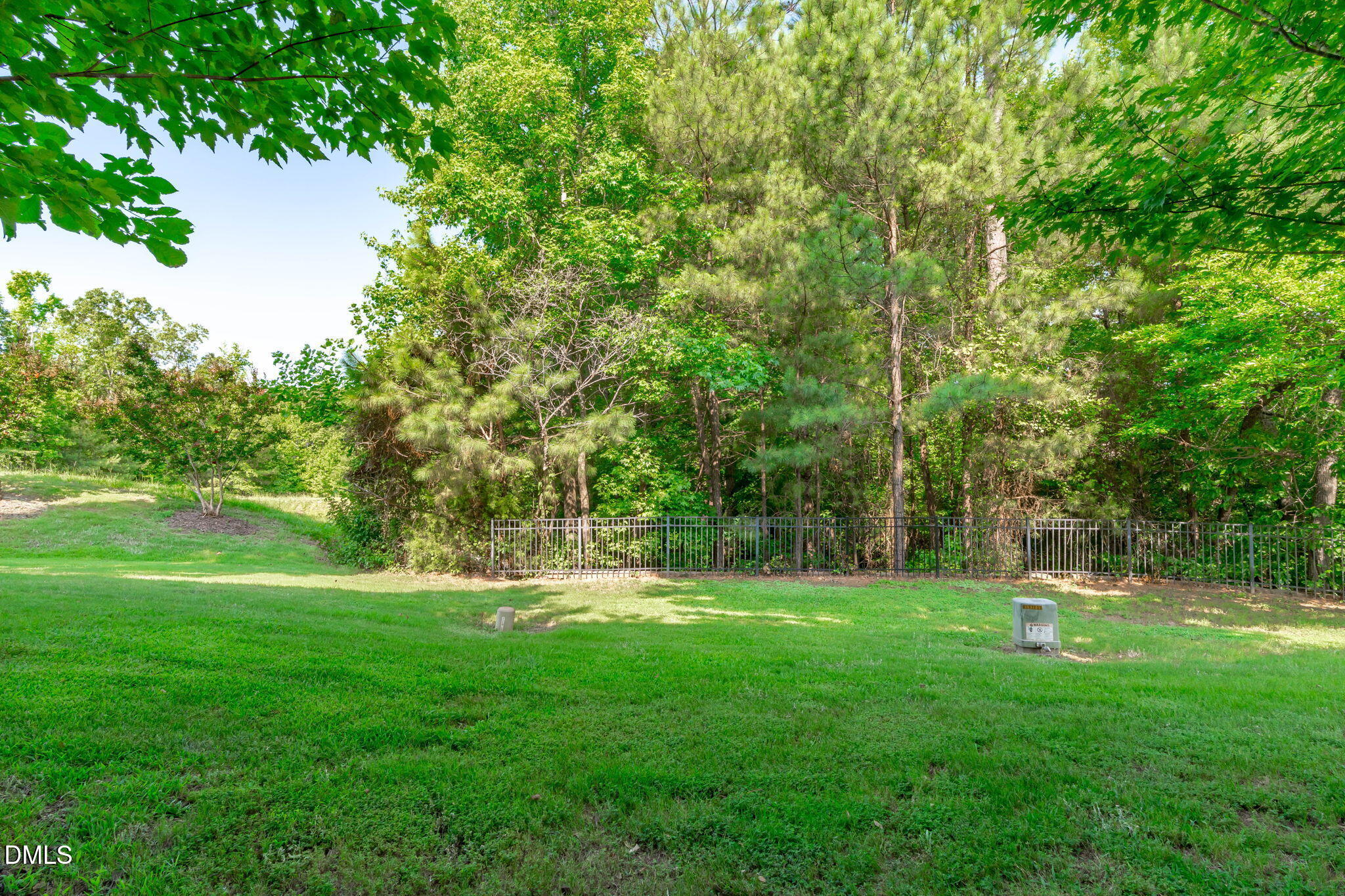 main property photo 34