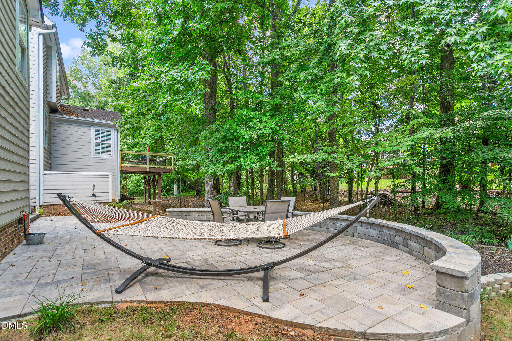 main property photo 33