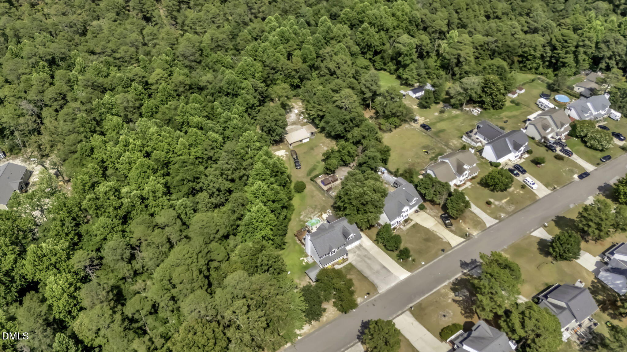 main property photo 31