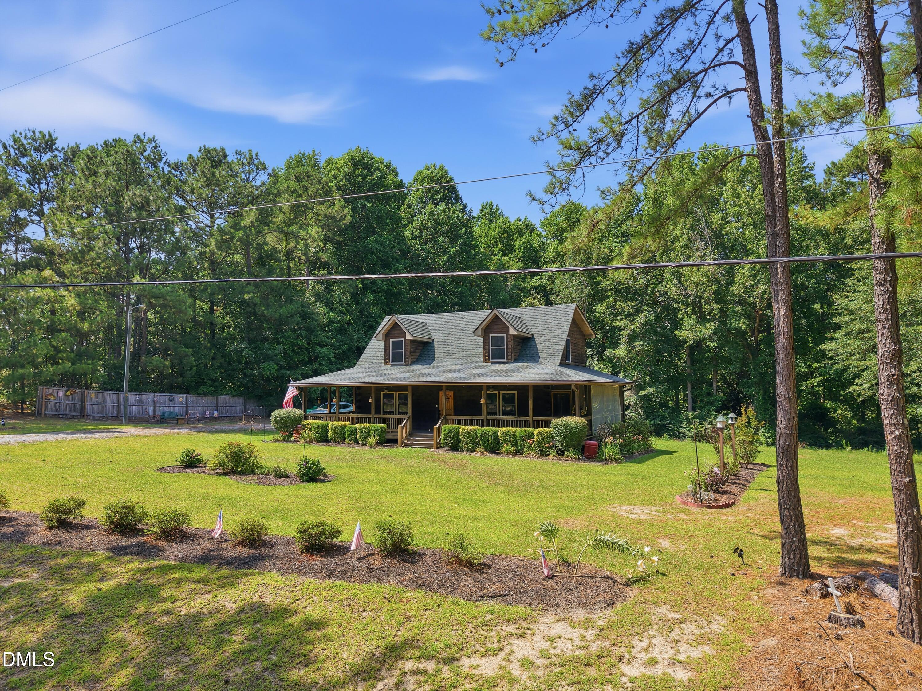 main property photo 28