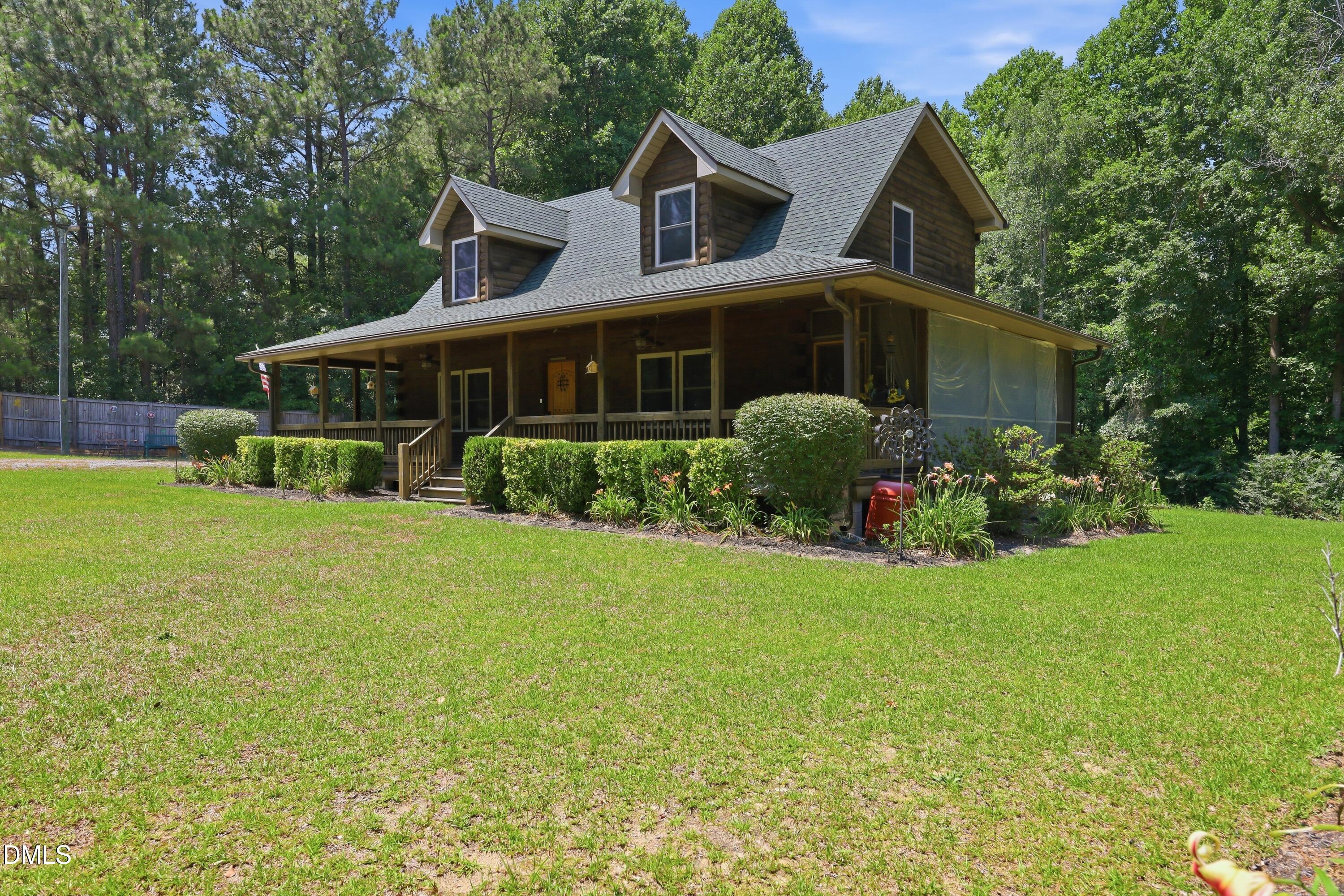 main property photo 3