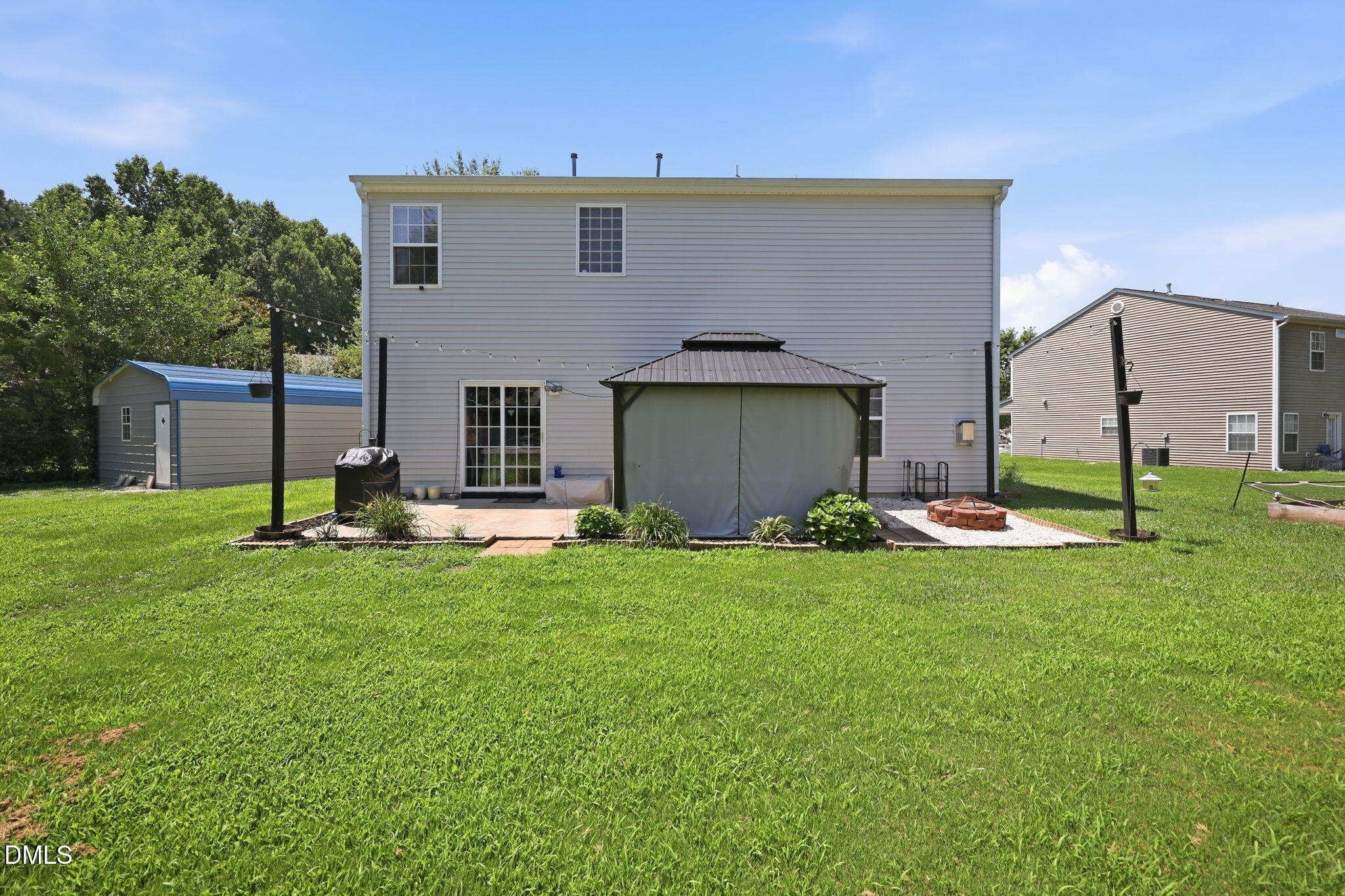 main property photo 40