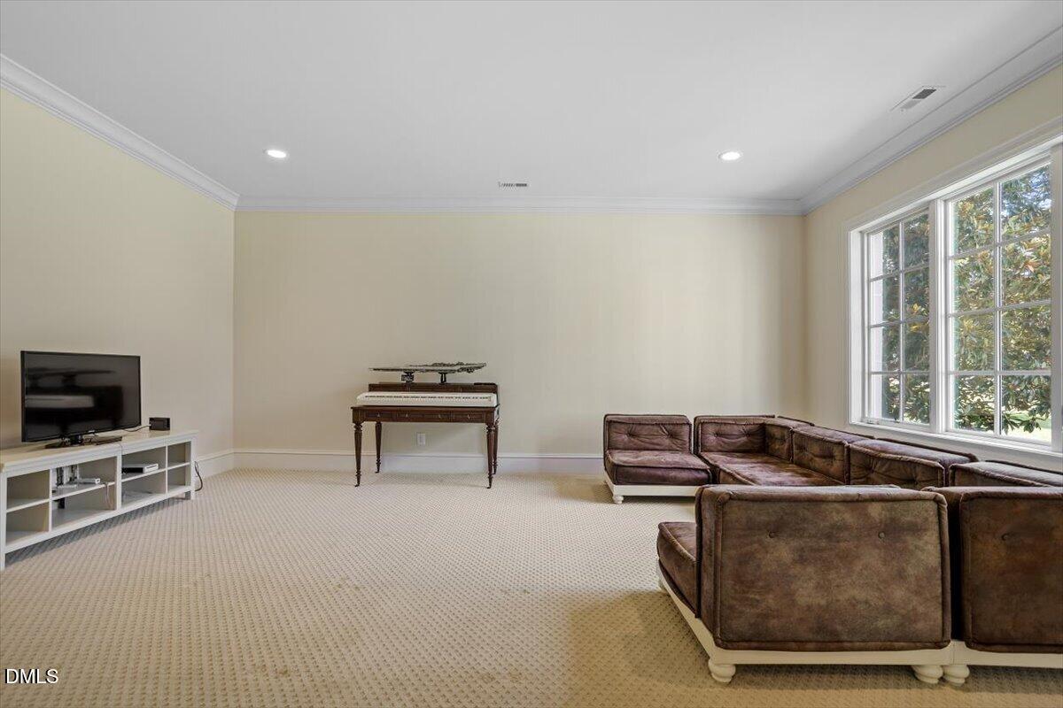 main property photo 76