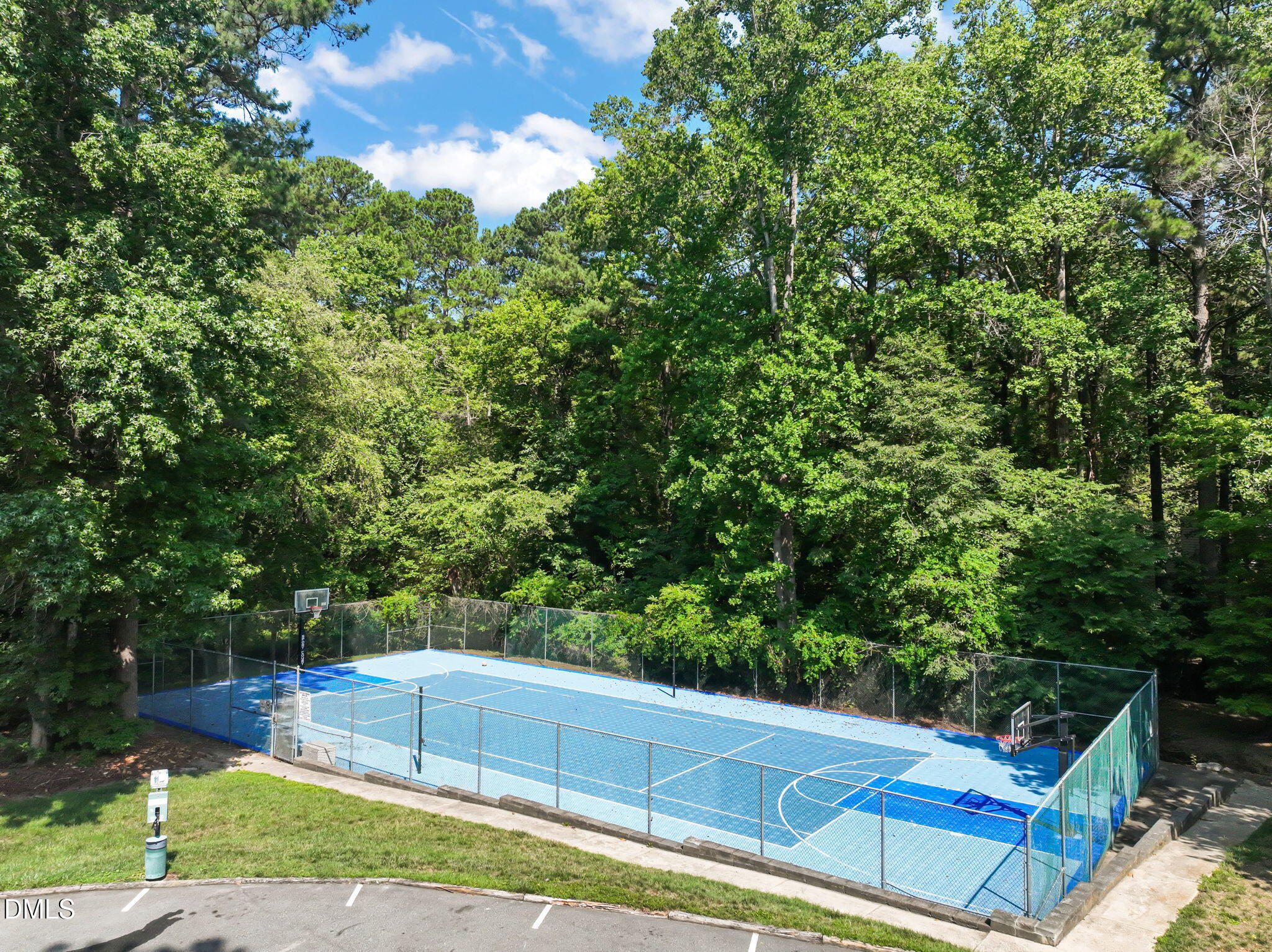 main property photo 27
