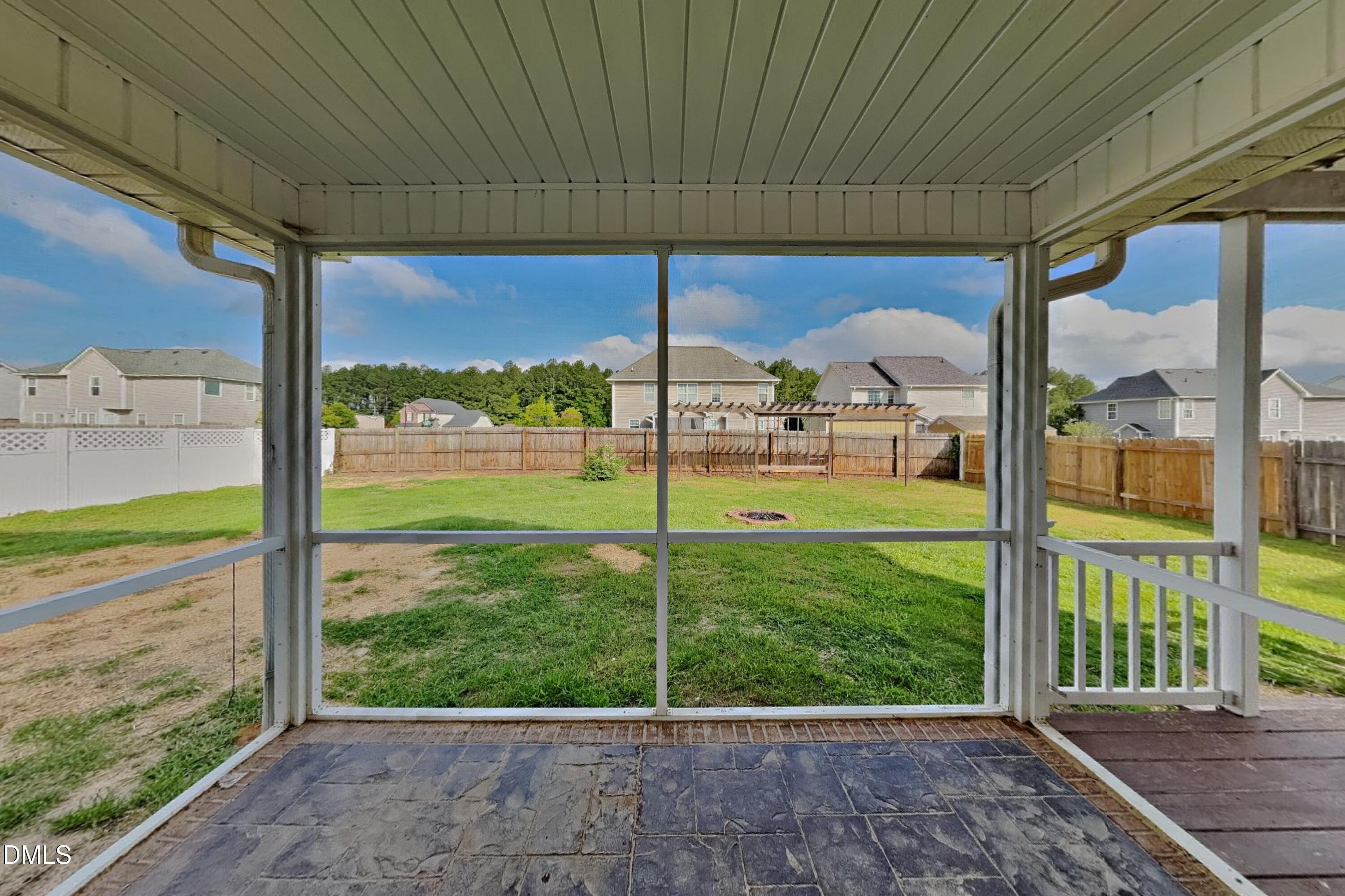 main property photo 18