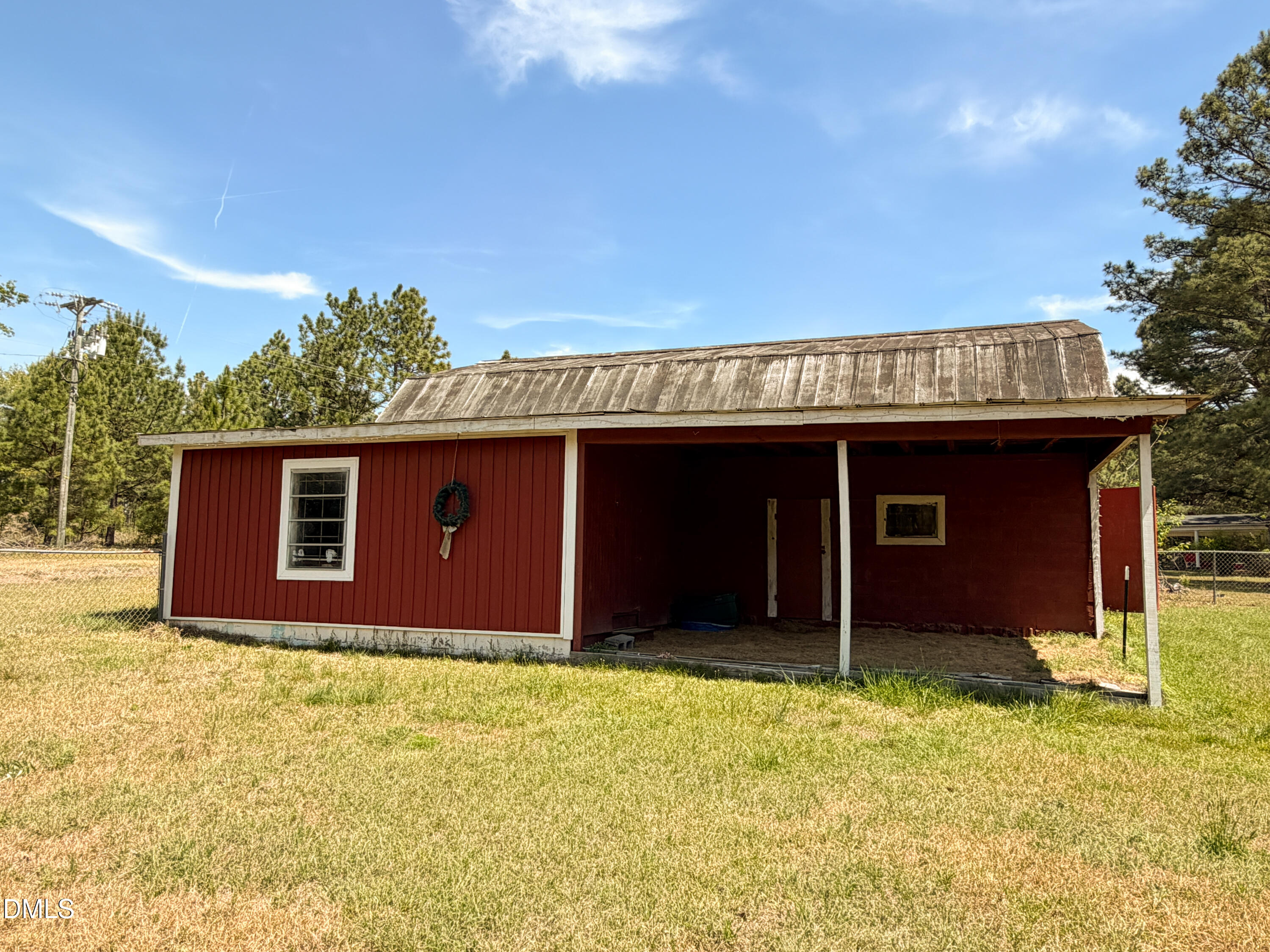 main property photo 18