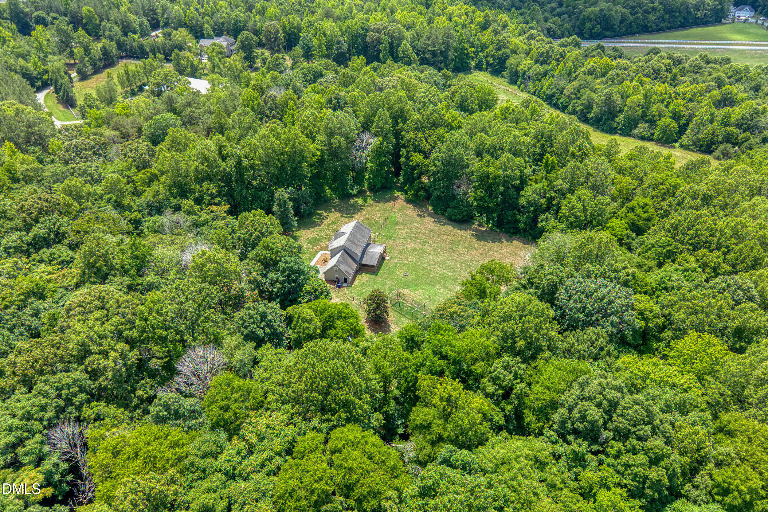 main property photo 45