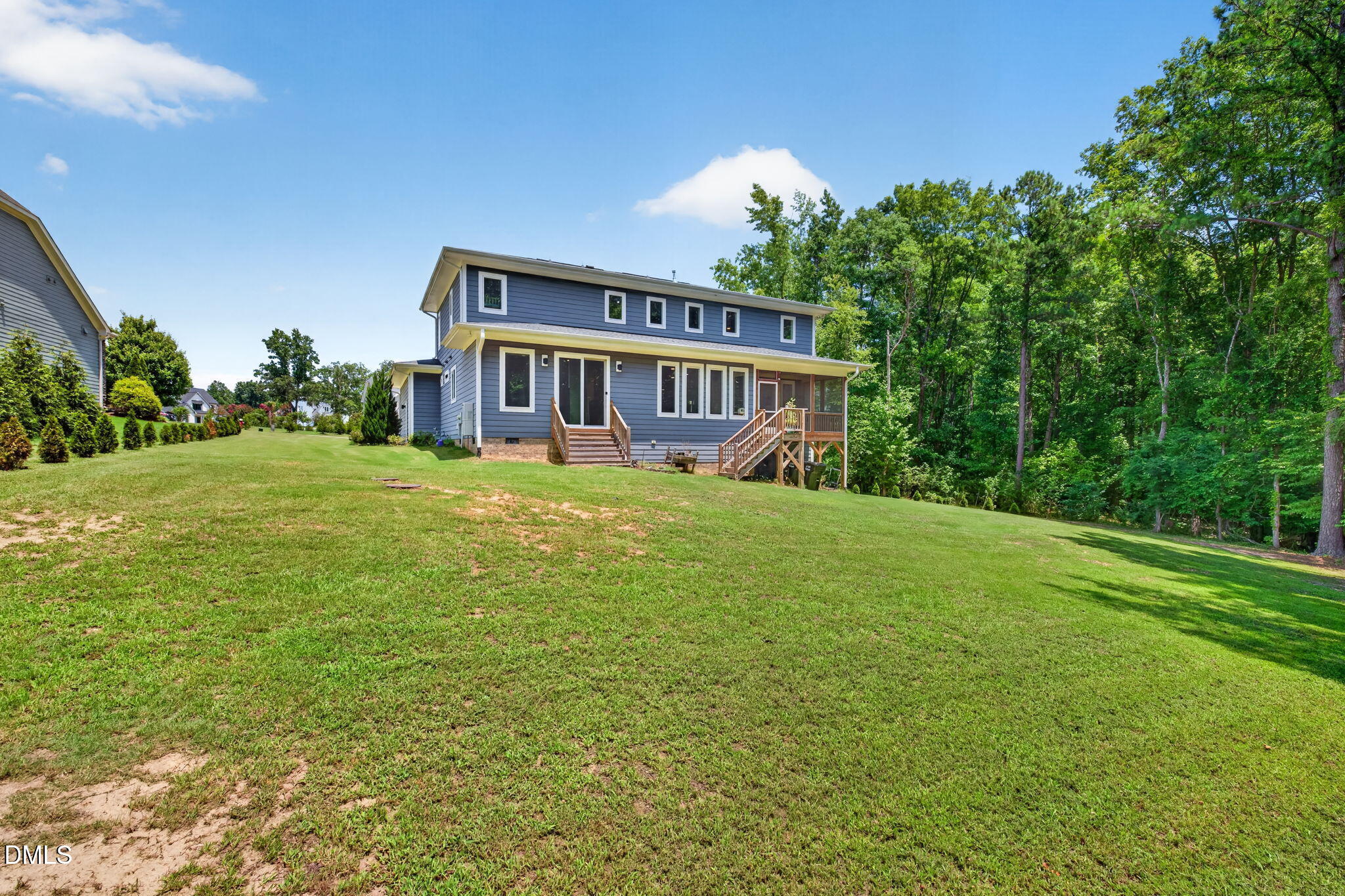 main property photo 29