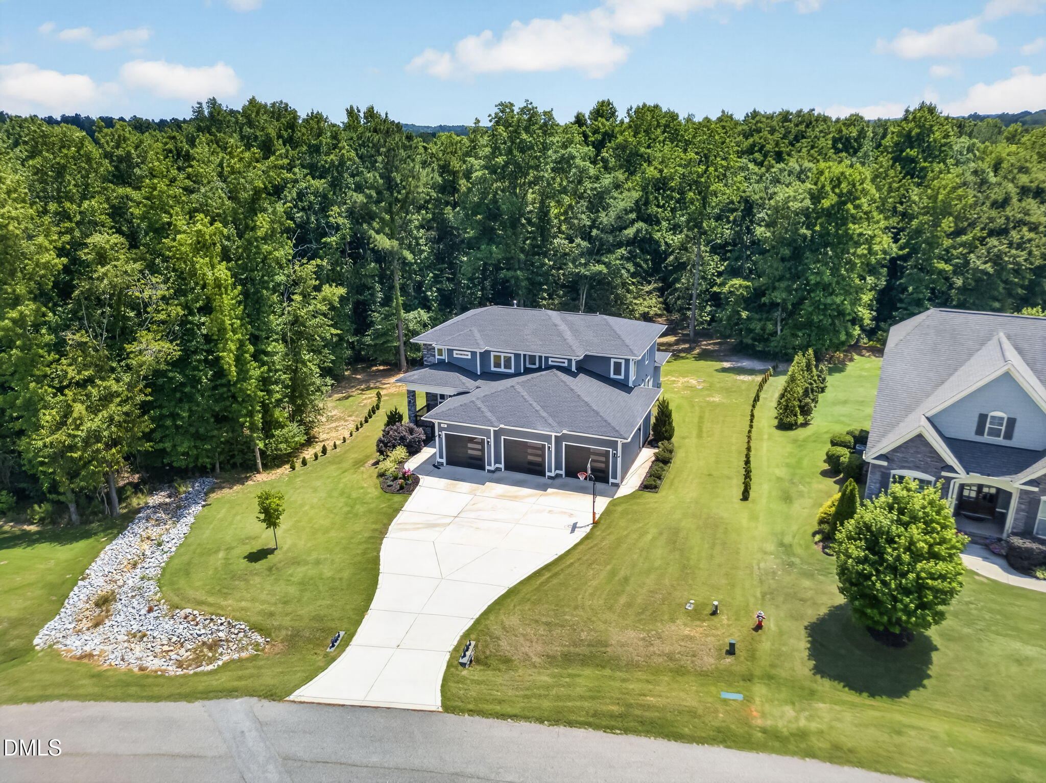 main property photo 50