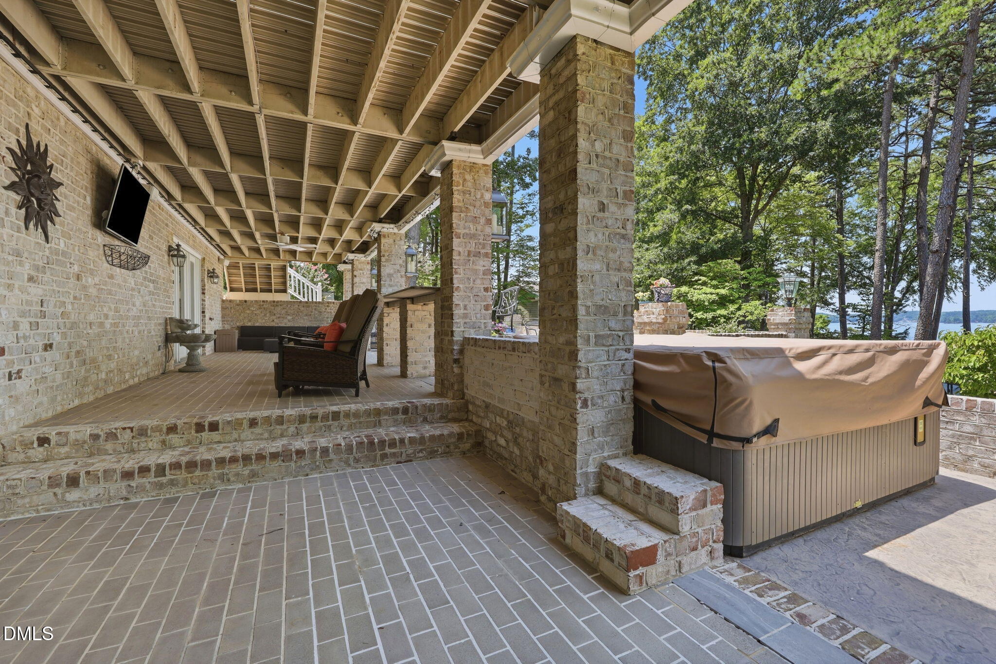 main property photo 60