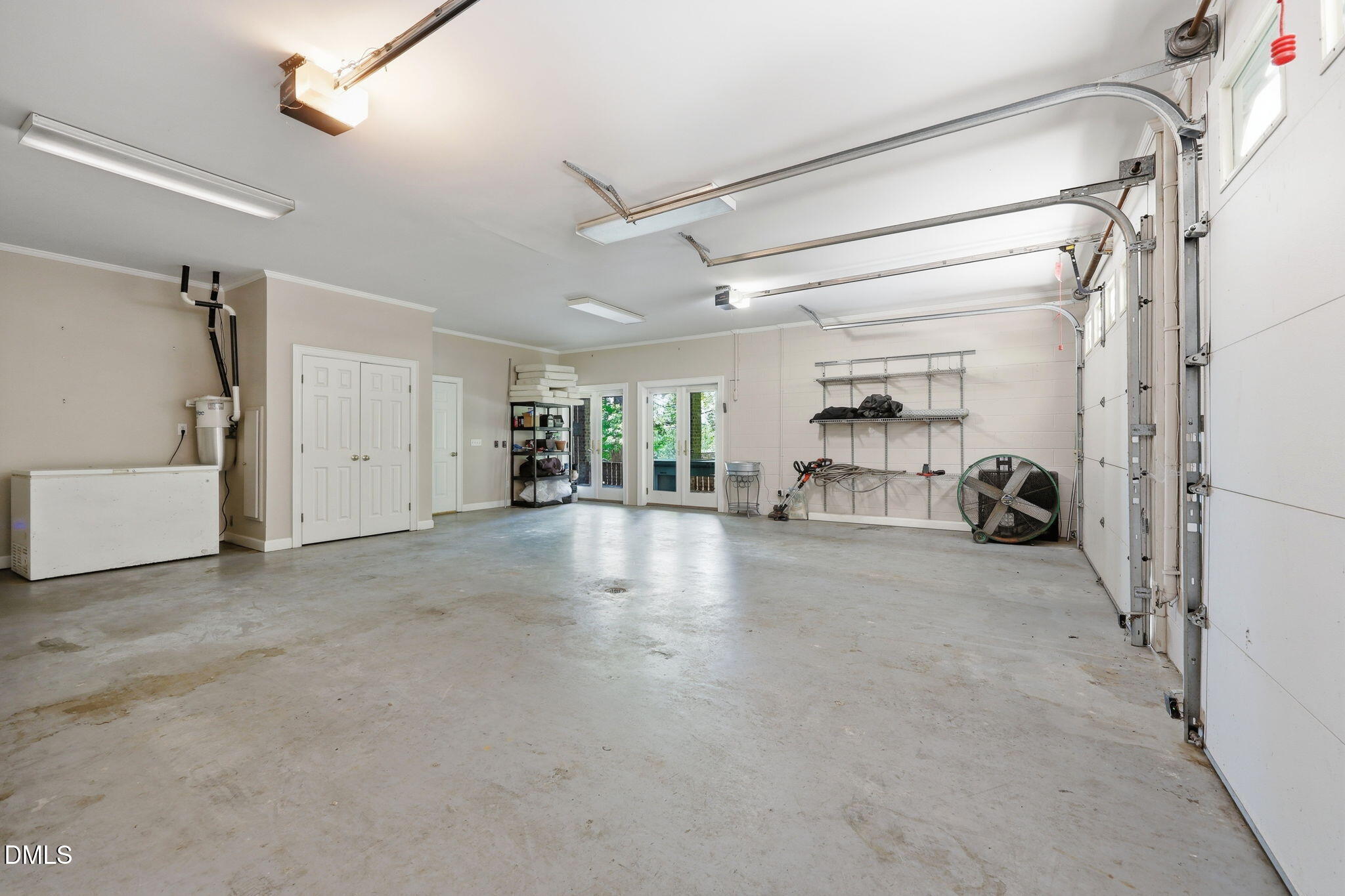 main property photo 74