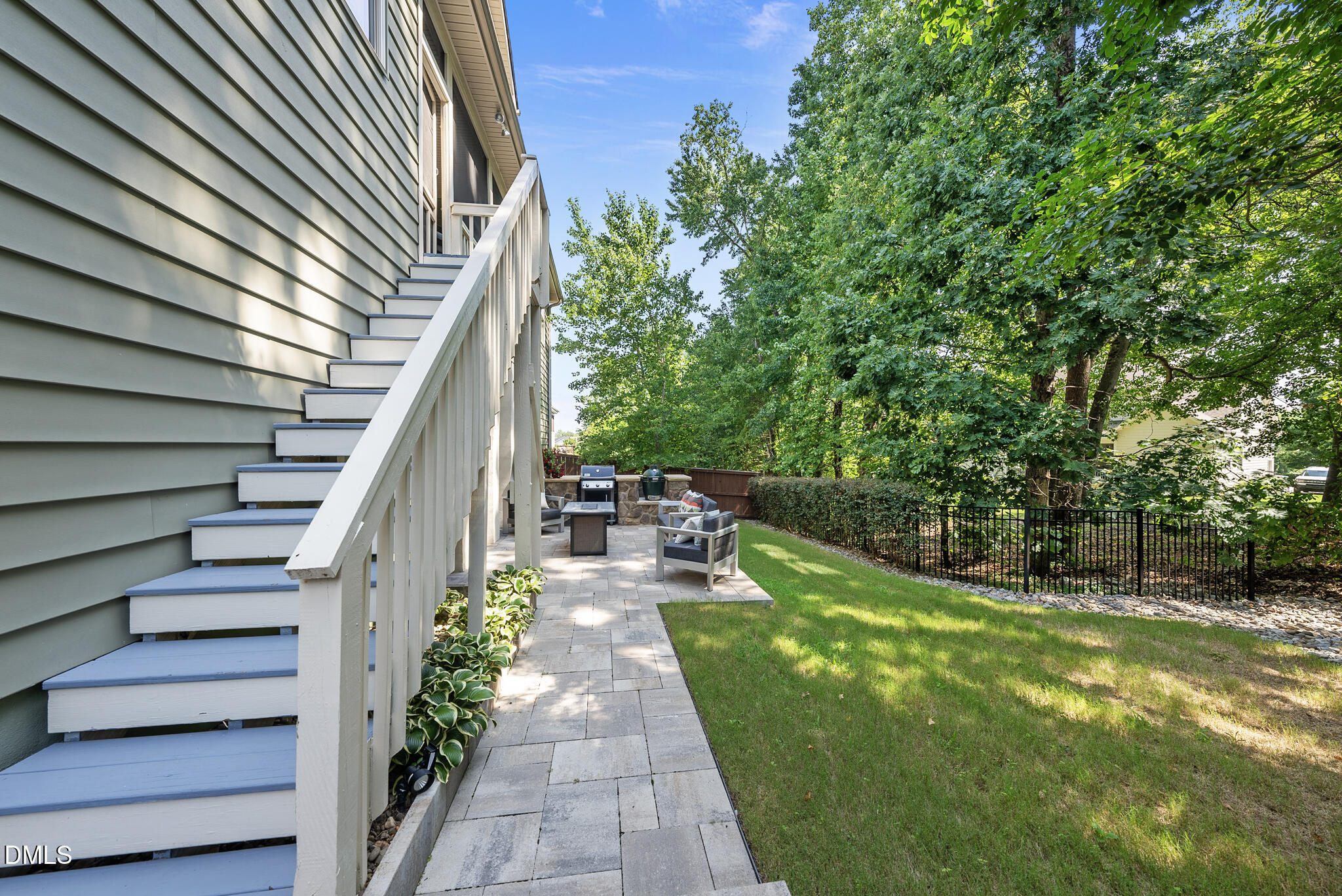 main property photo 29
