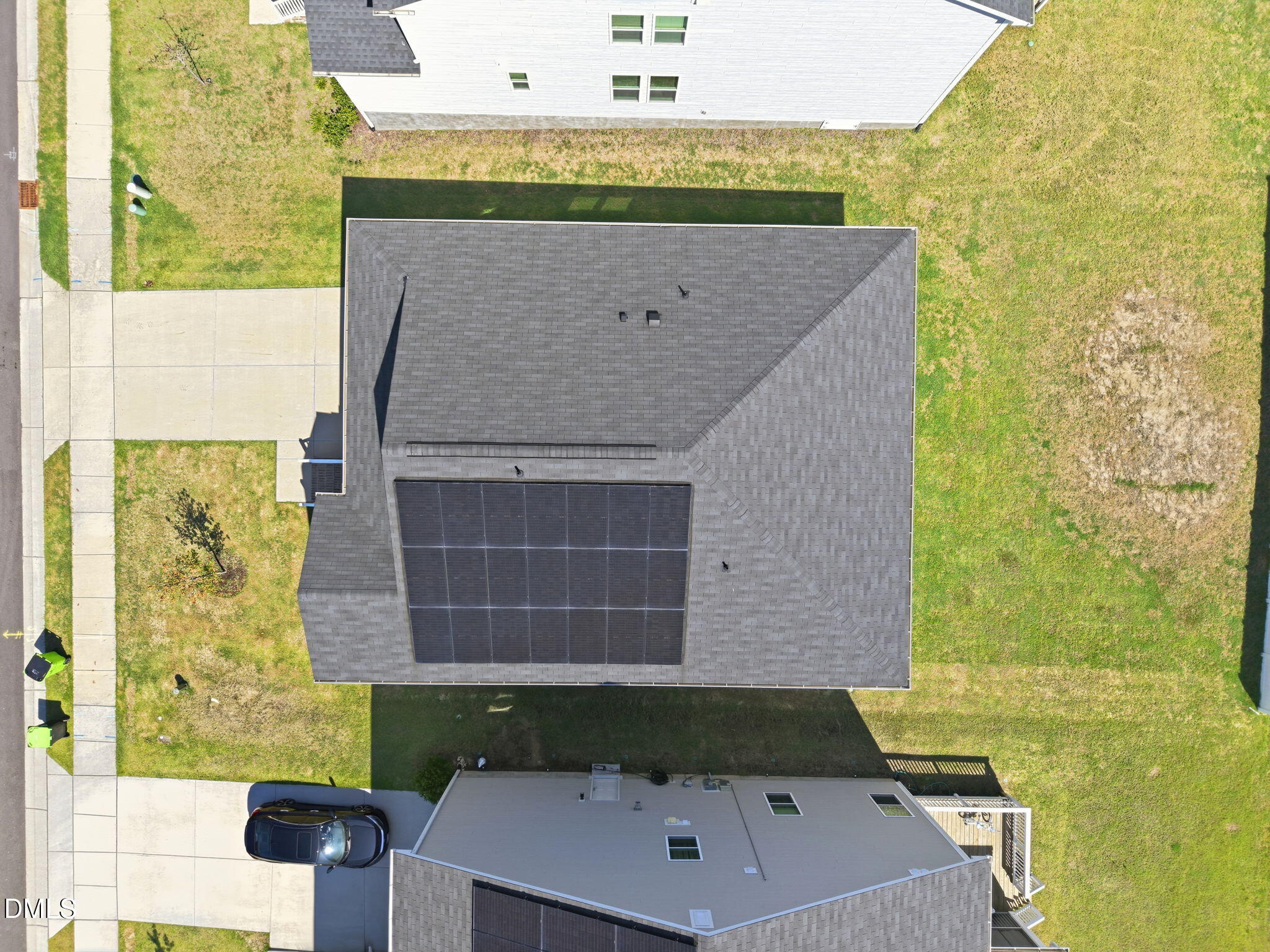 main property photo 30