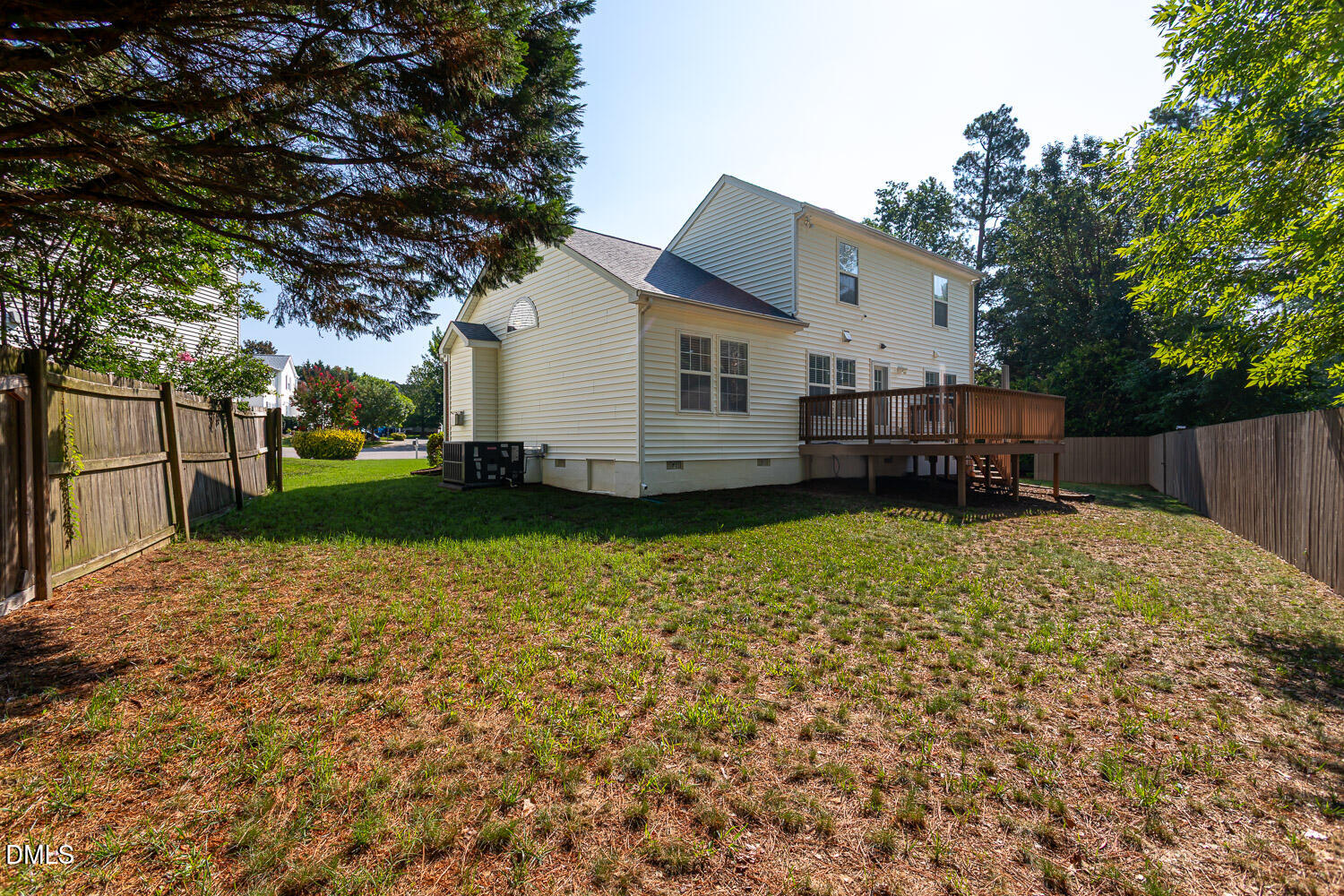 main property photo 24