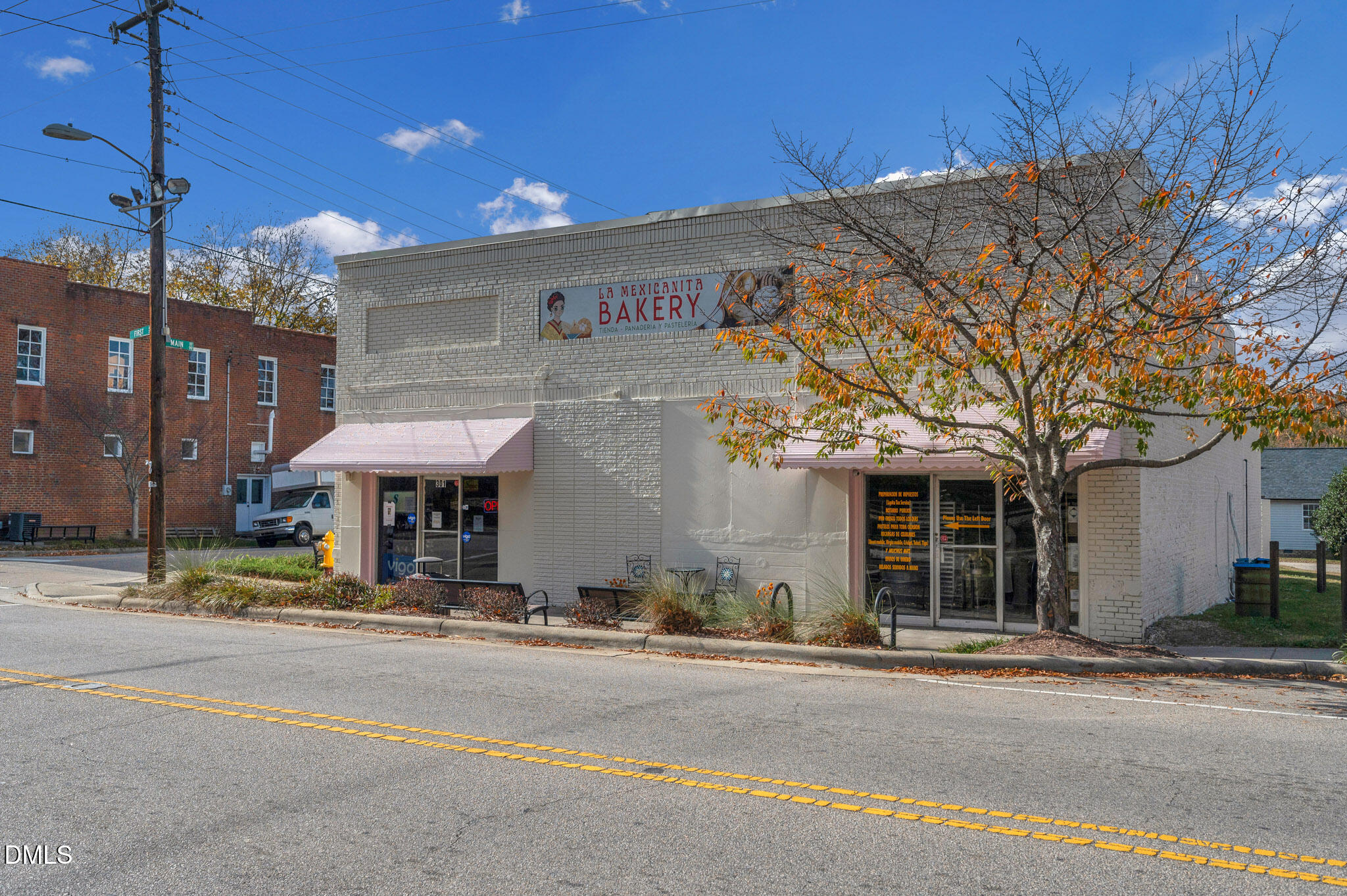 main property photo 30