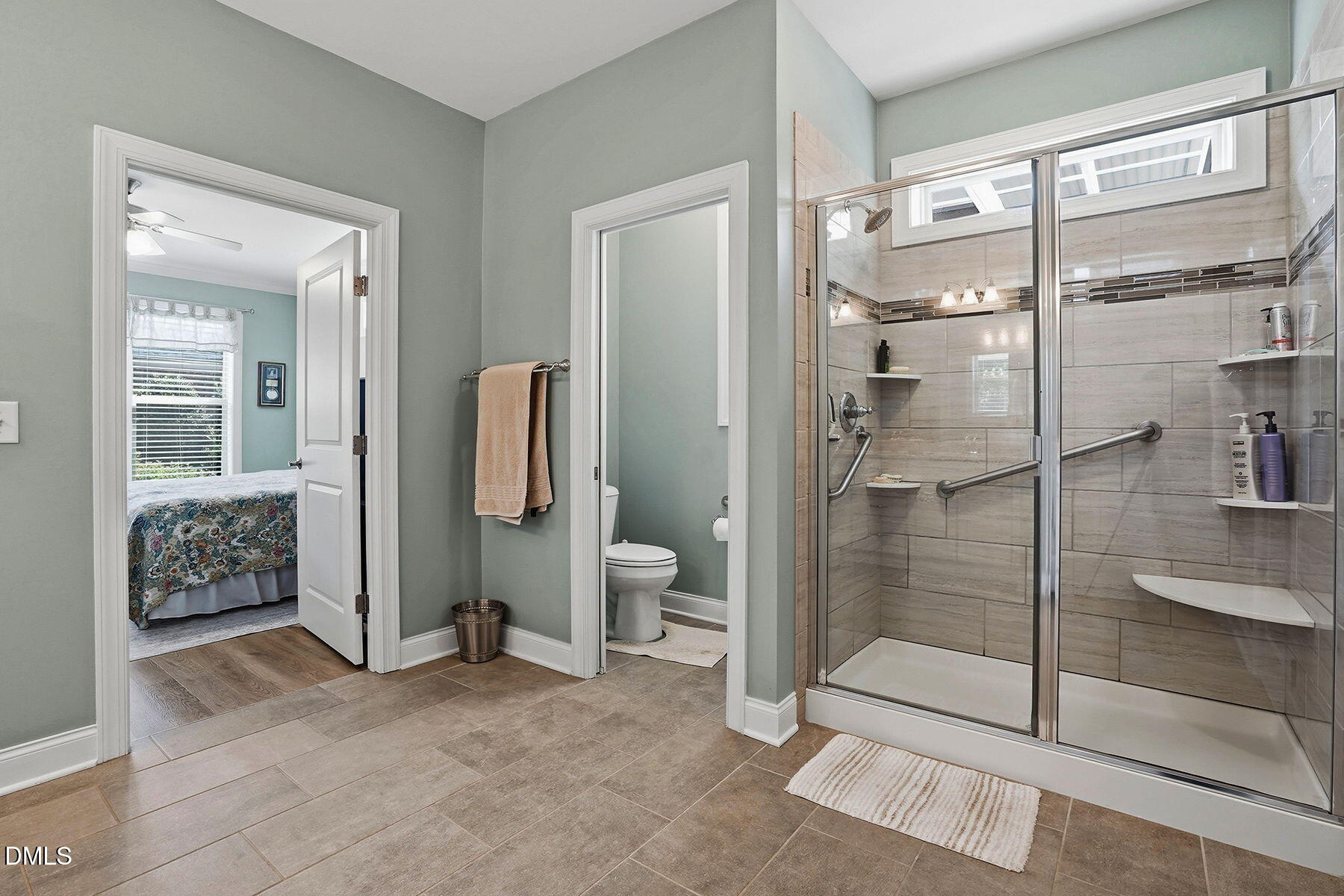 main property photo 19