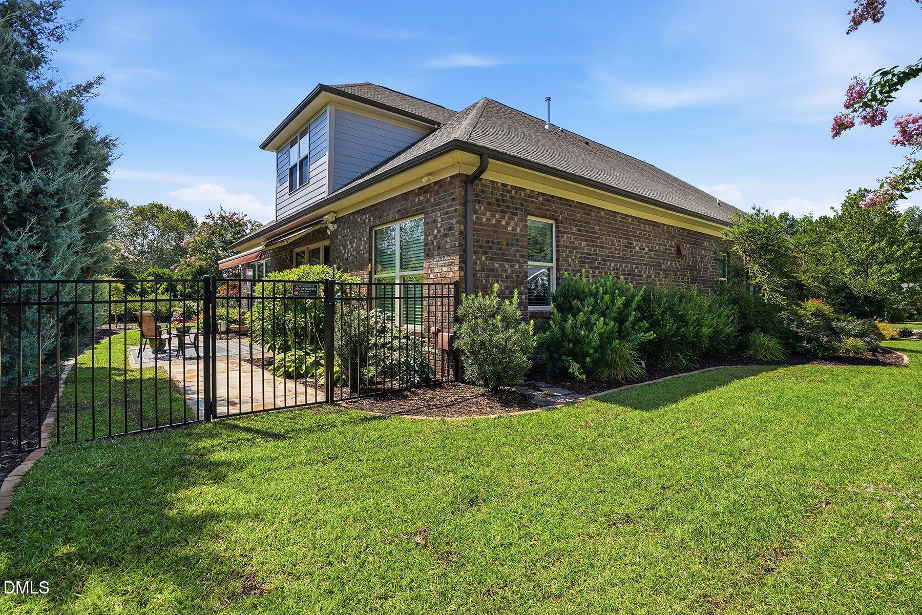 main property photo 26