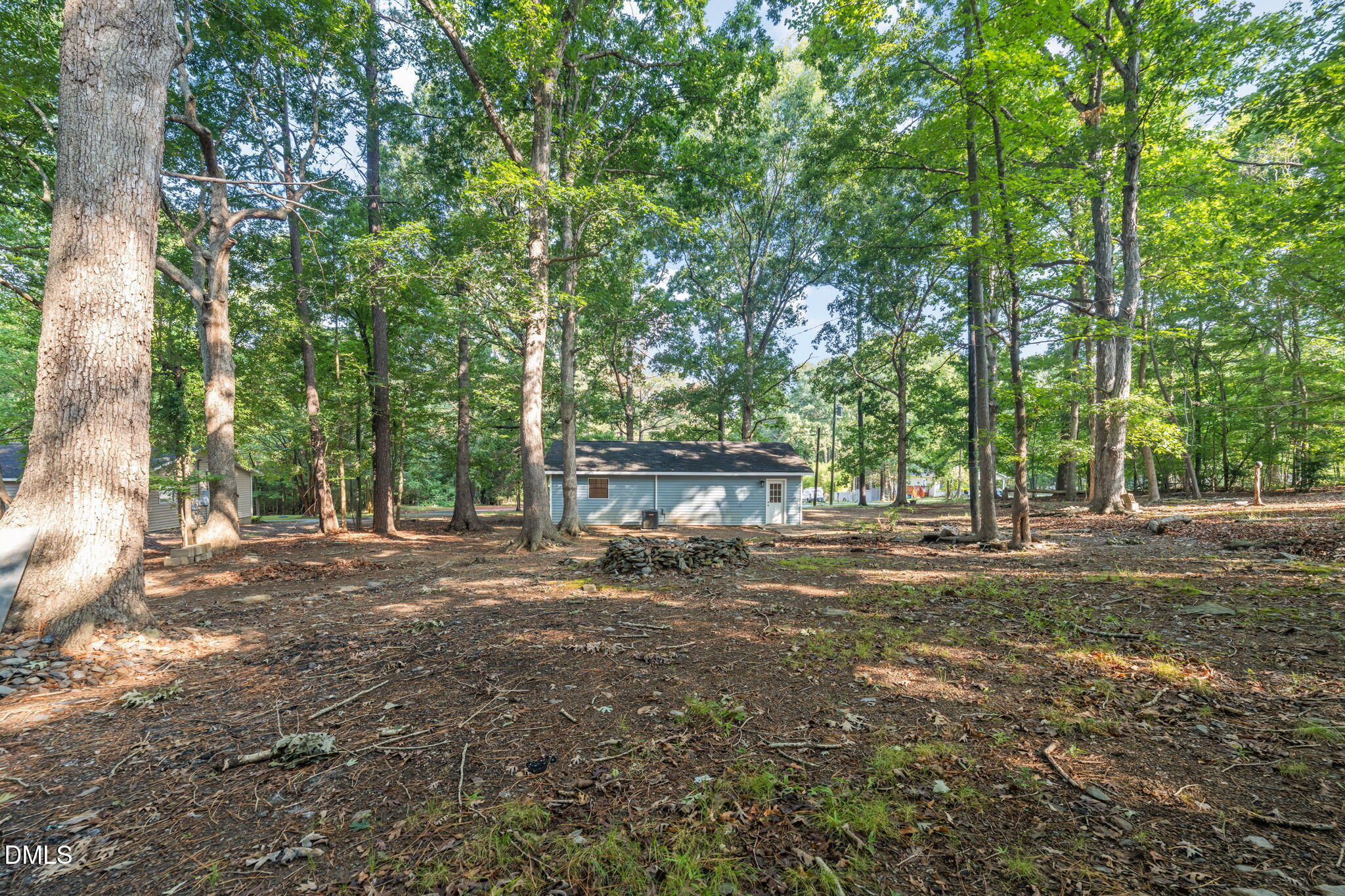 main property photo 20