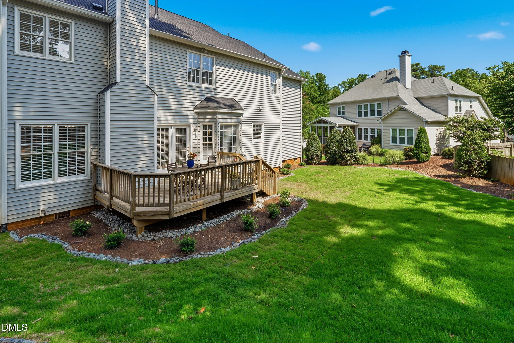 main property photo 50