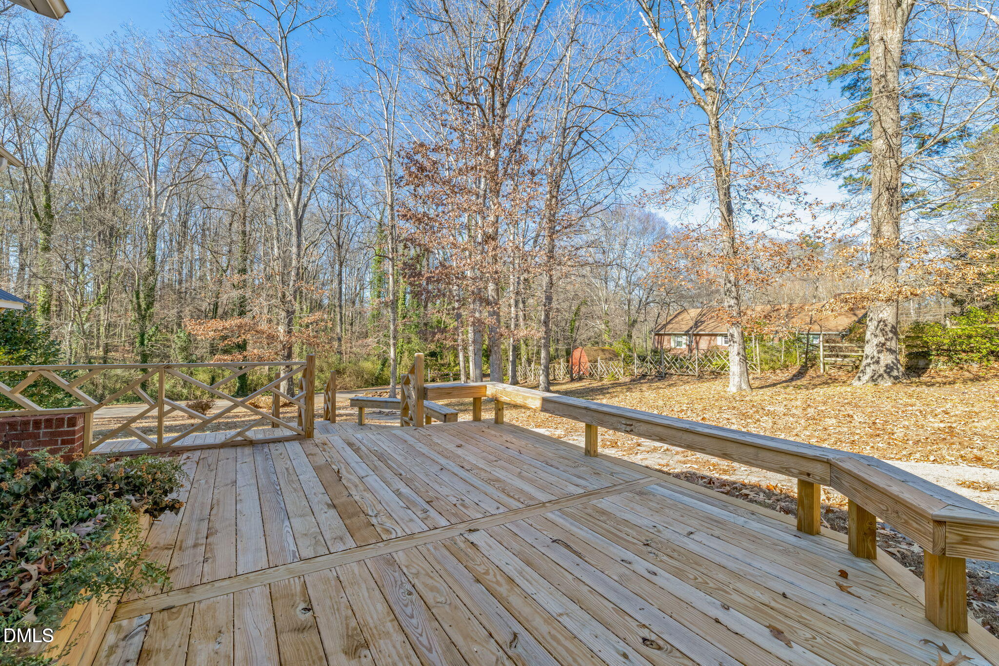 main property photo 33