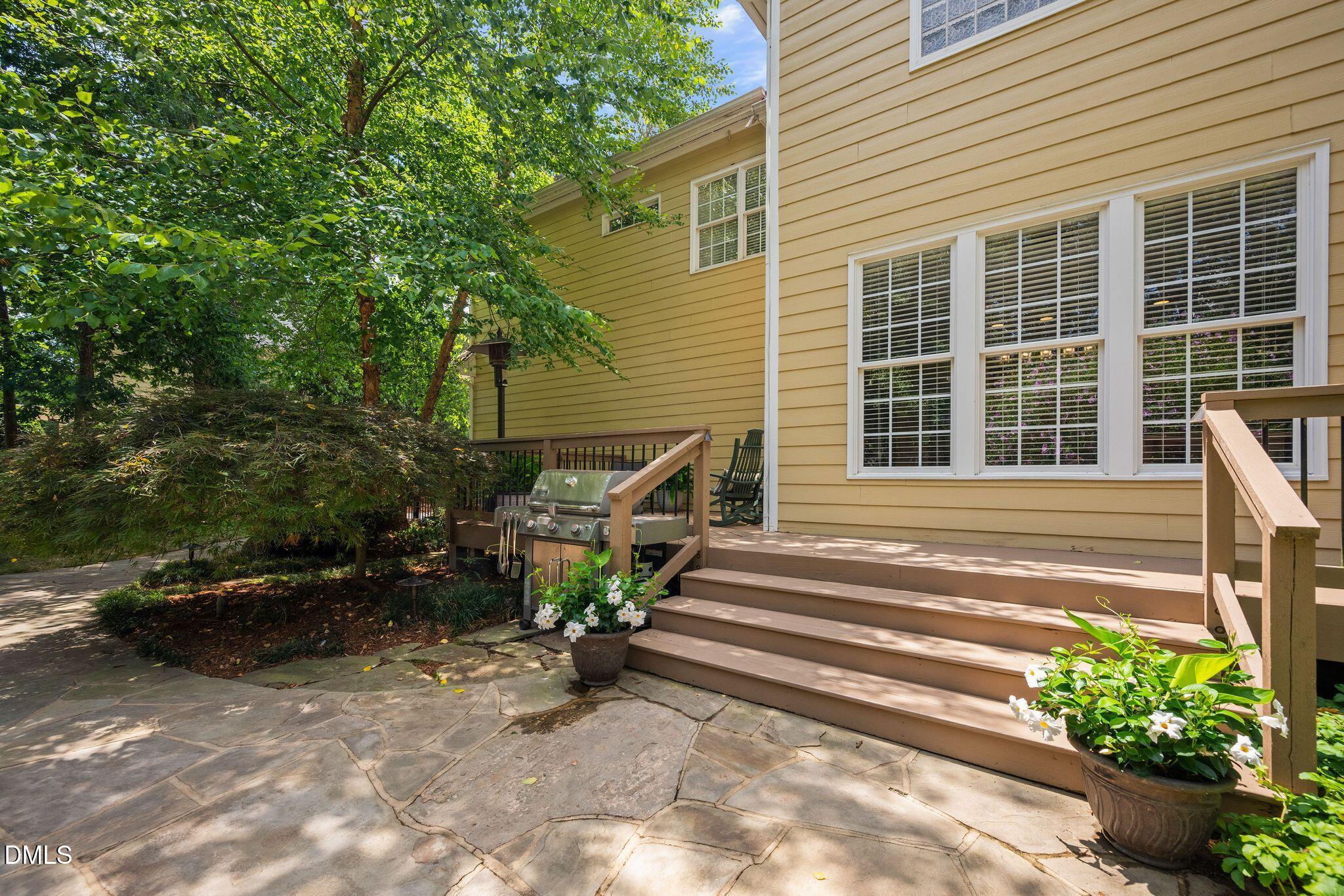 main property photo 49