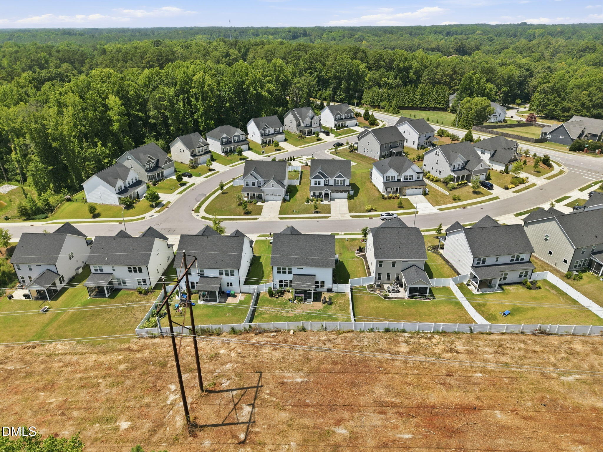 main property photo 50