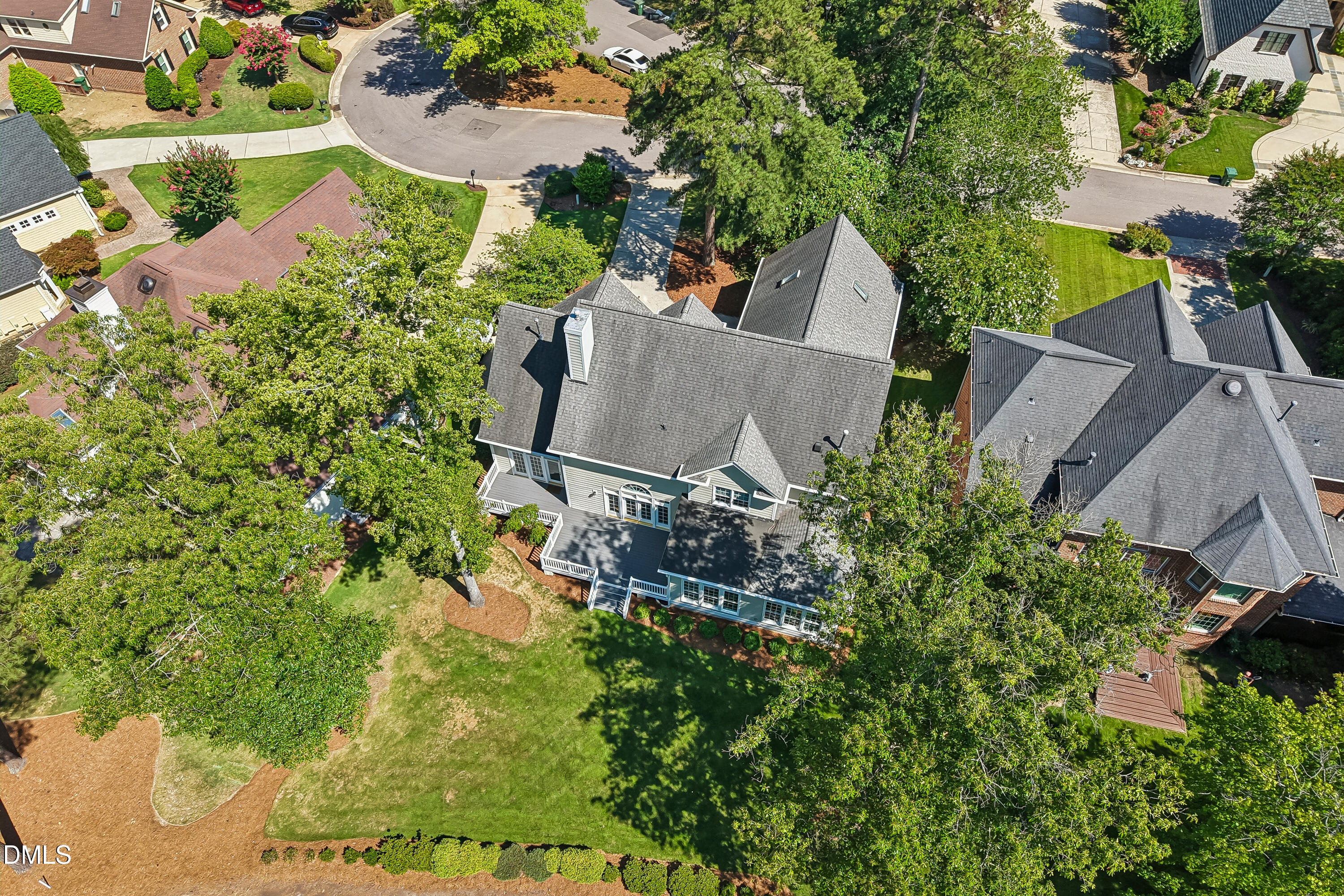 main property photo 32