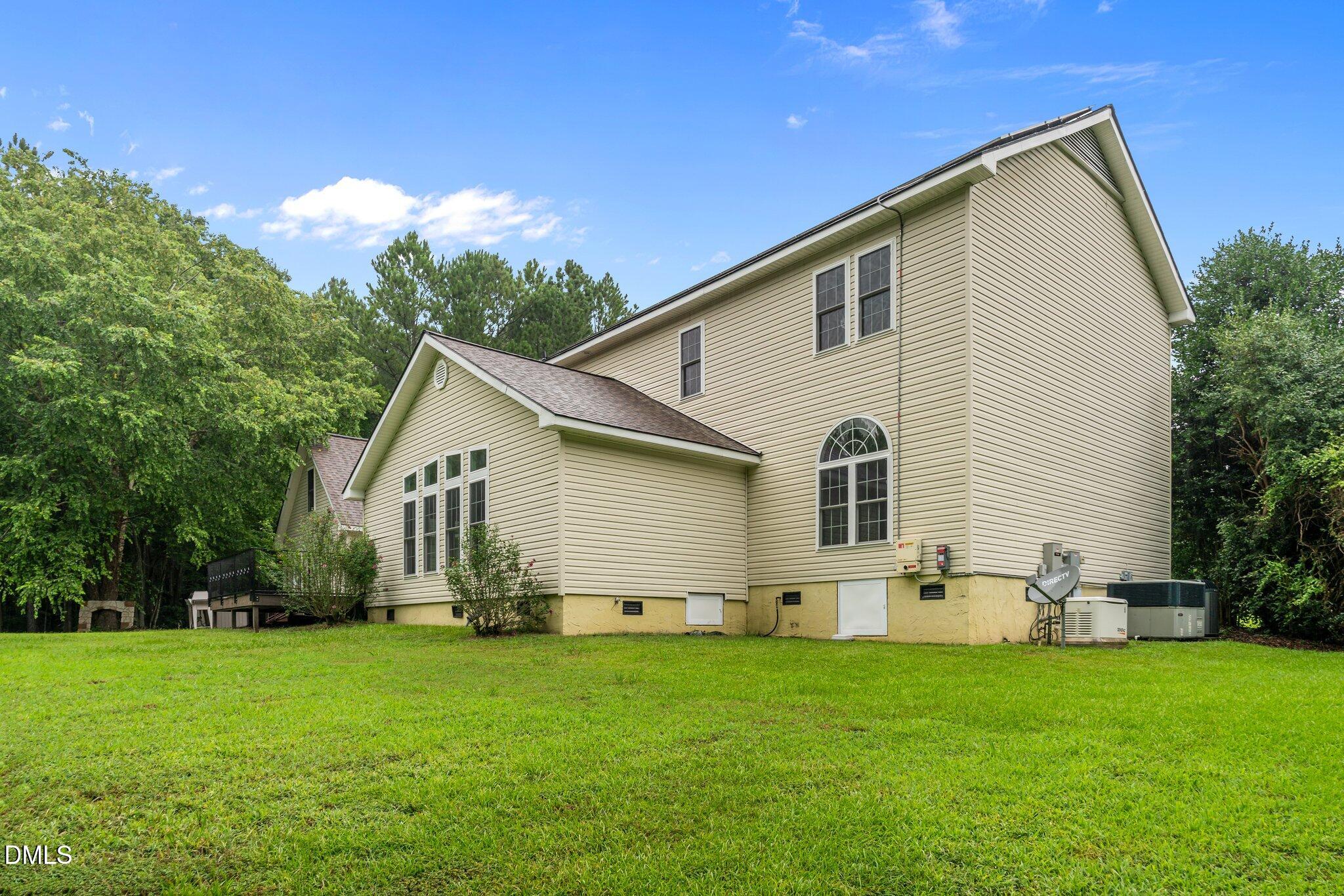 main property photo 22