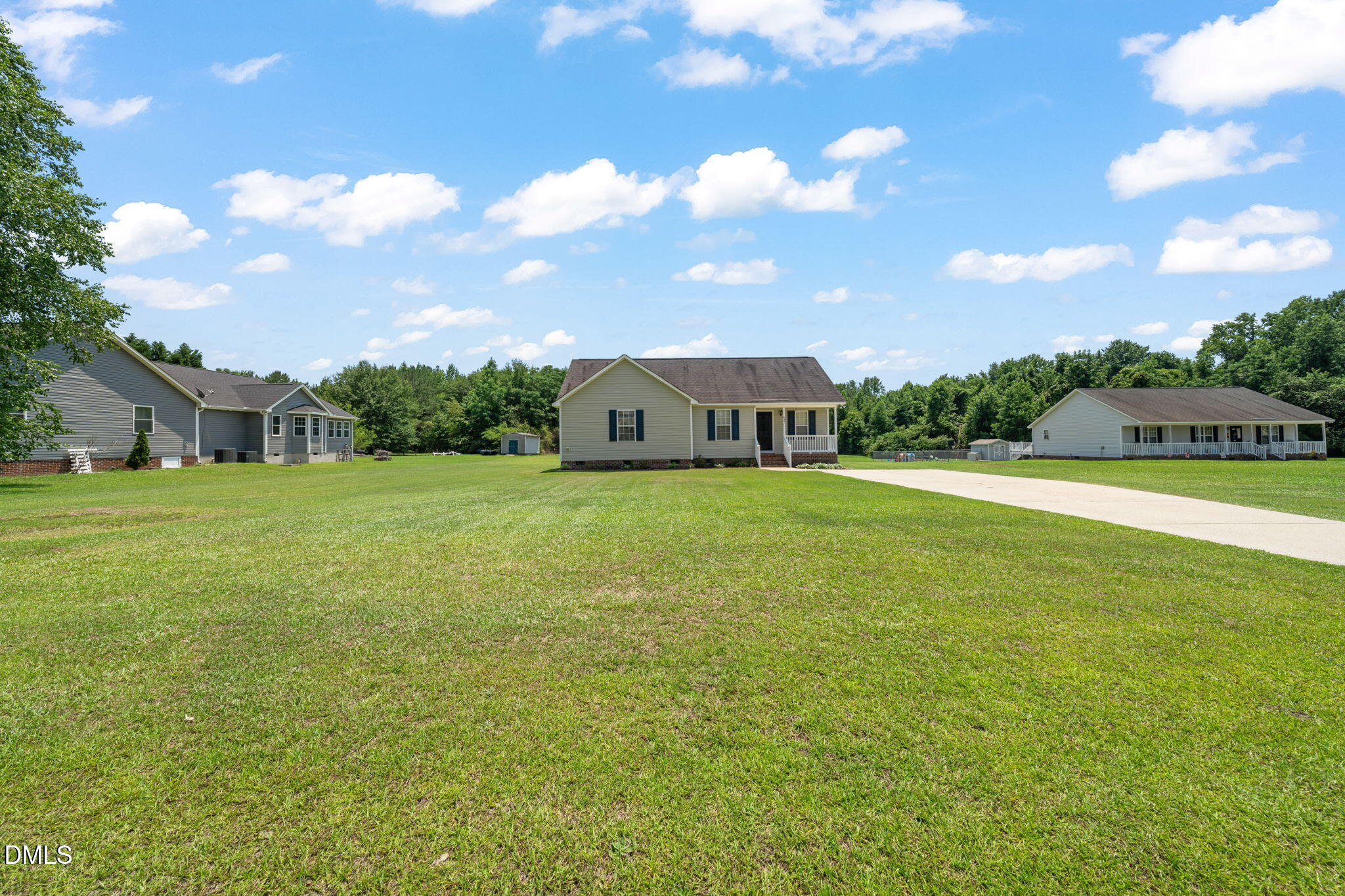 main property photo 34