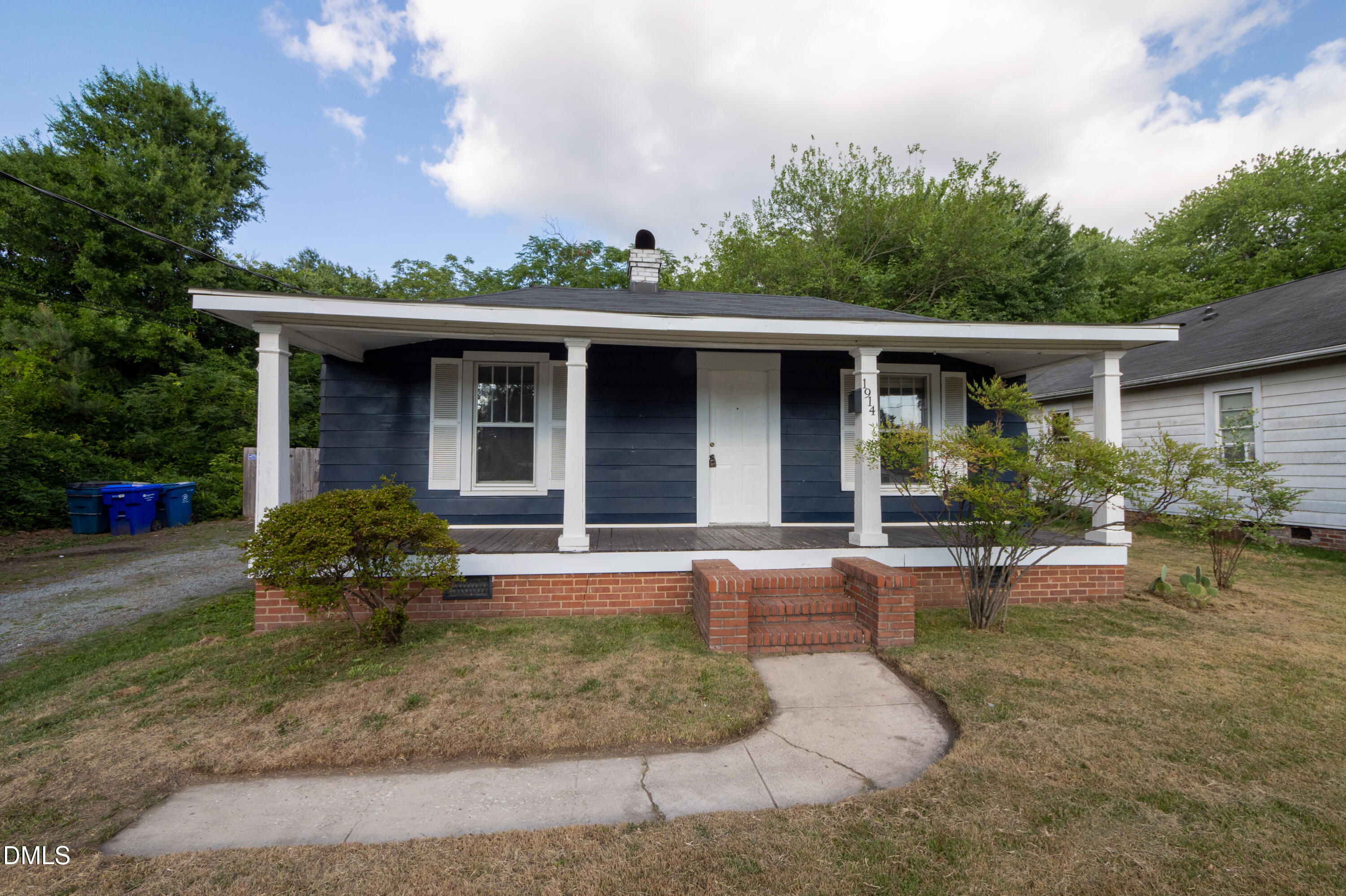 main property photo 4