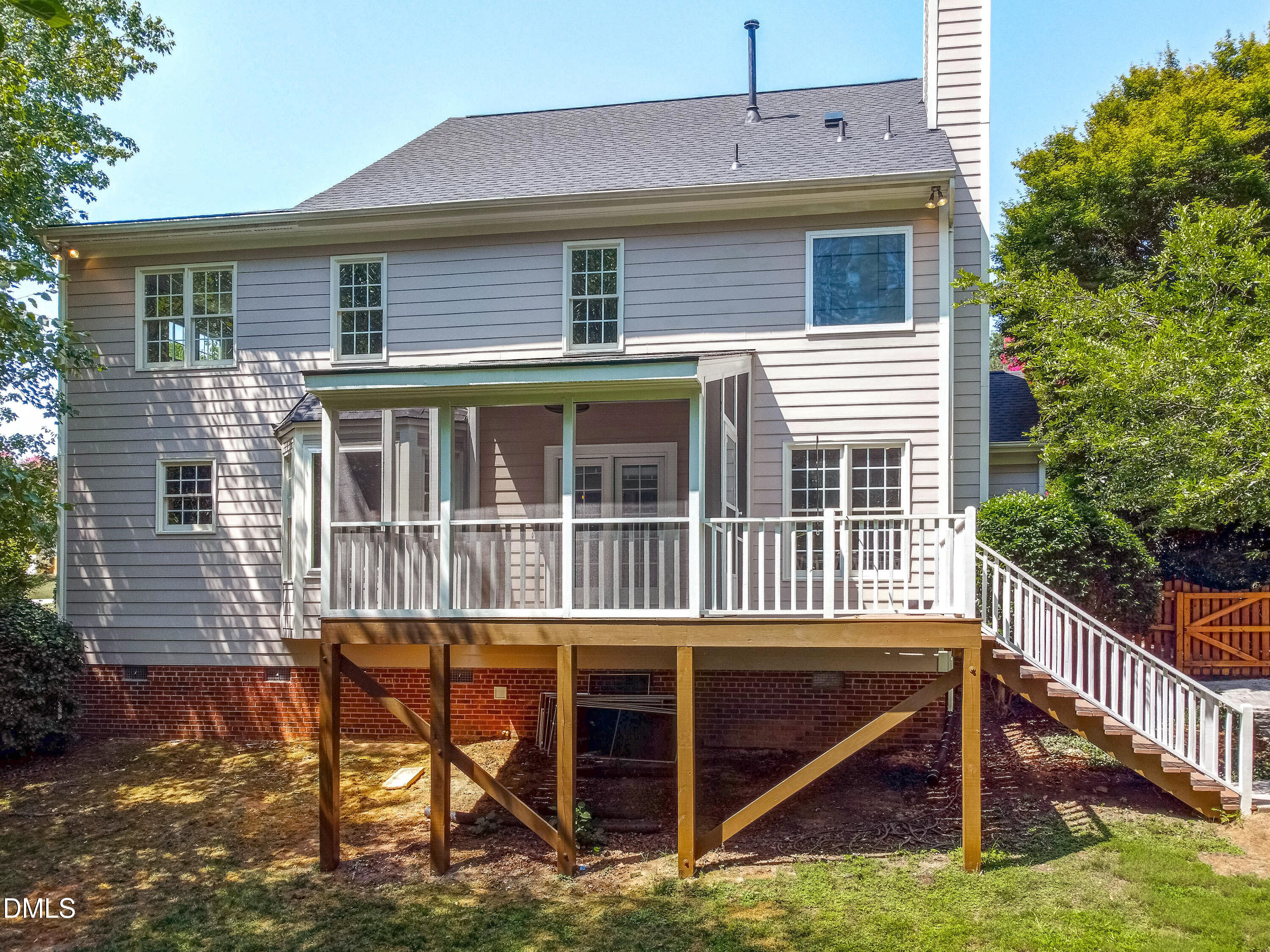 main property photo 38