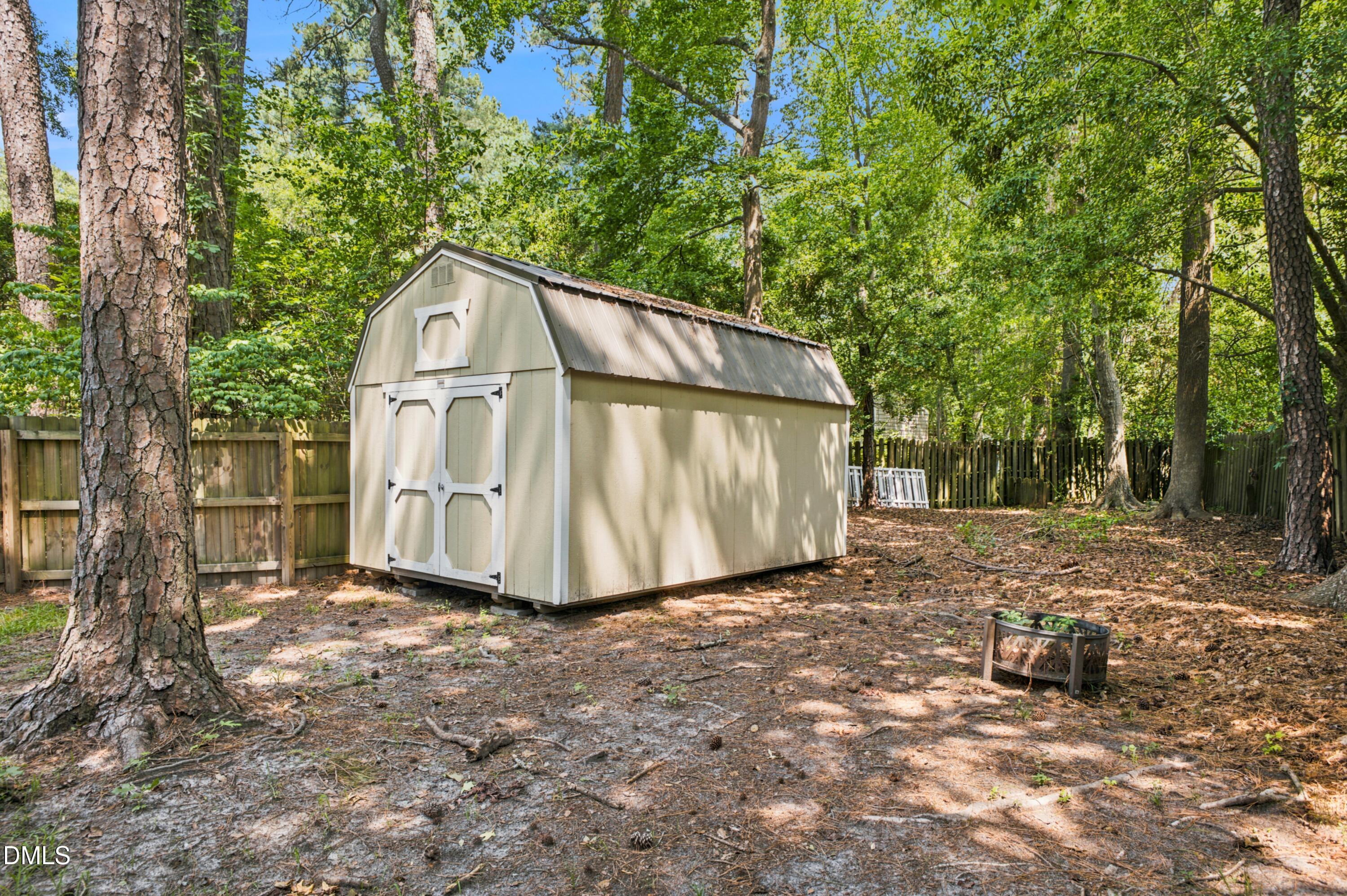 main property photo 50